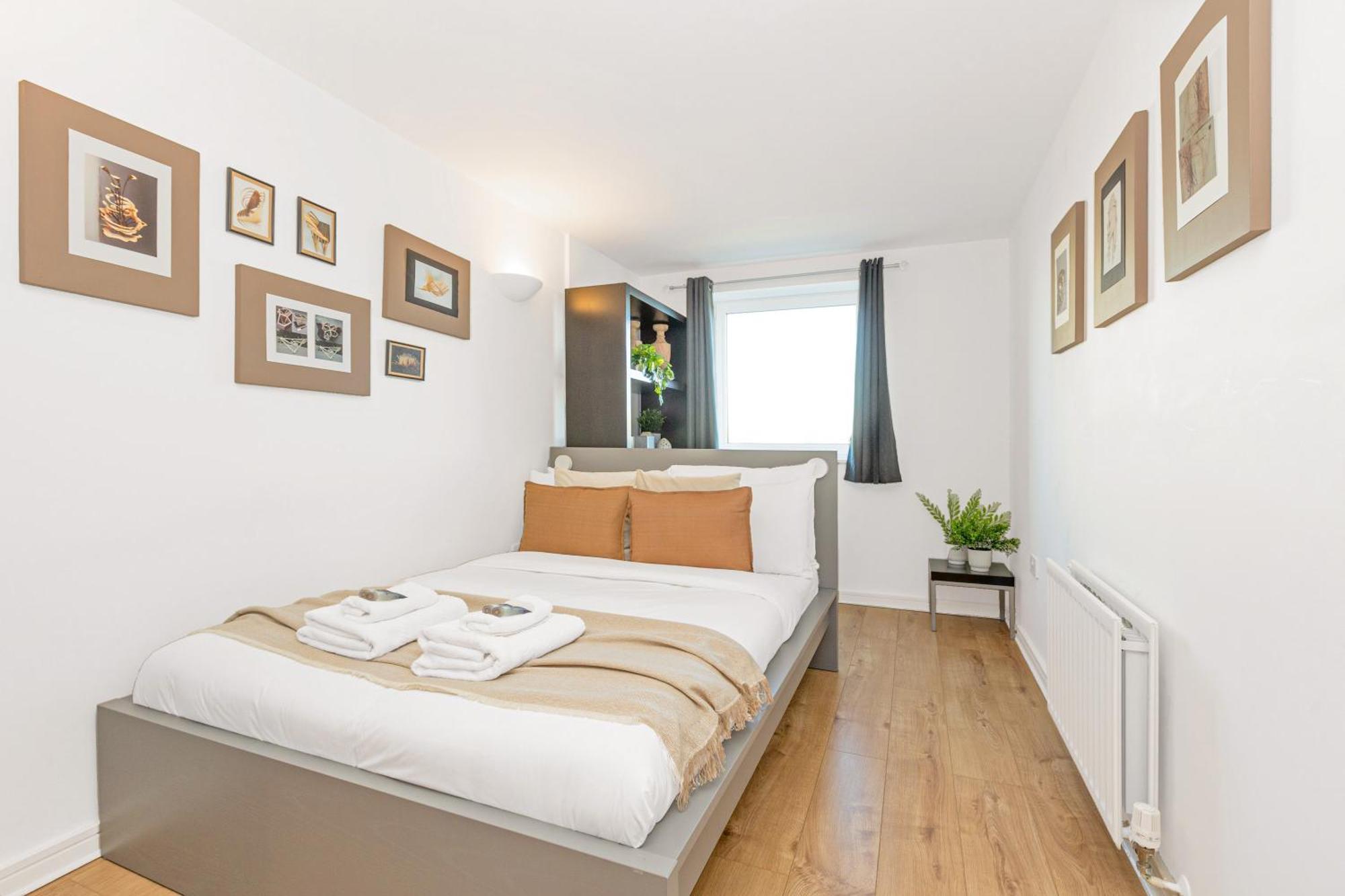 New Listing 2br With Parking, 10min Woolwich St