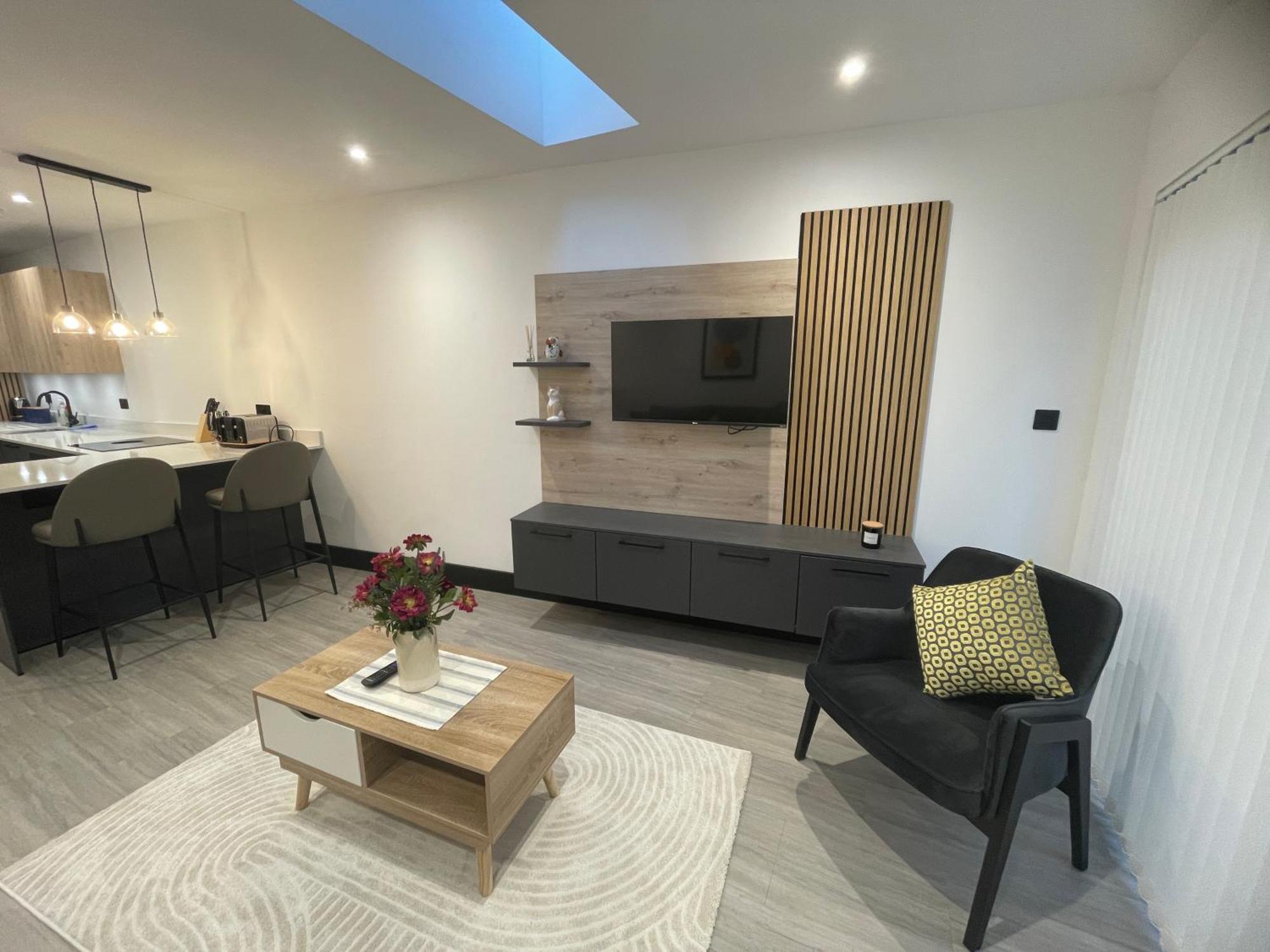 Beautiful Modern Eco Friendly 2 Bed House With Garden - Holiday home *
