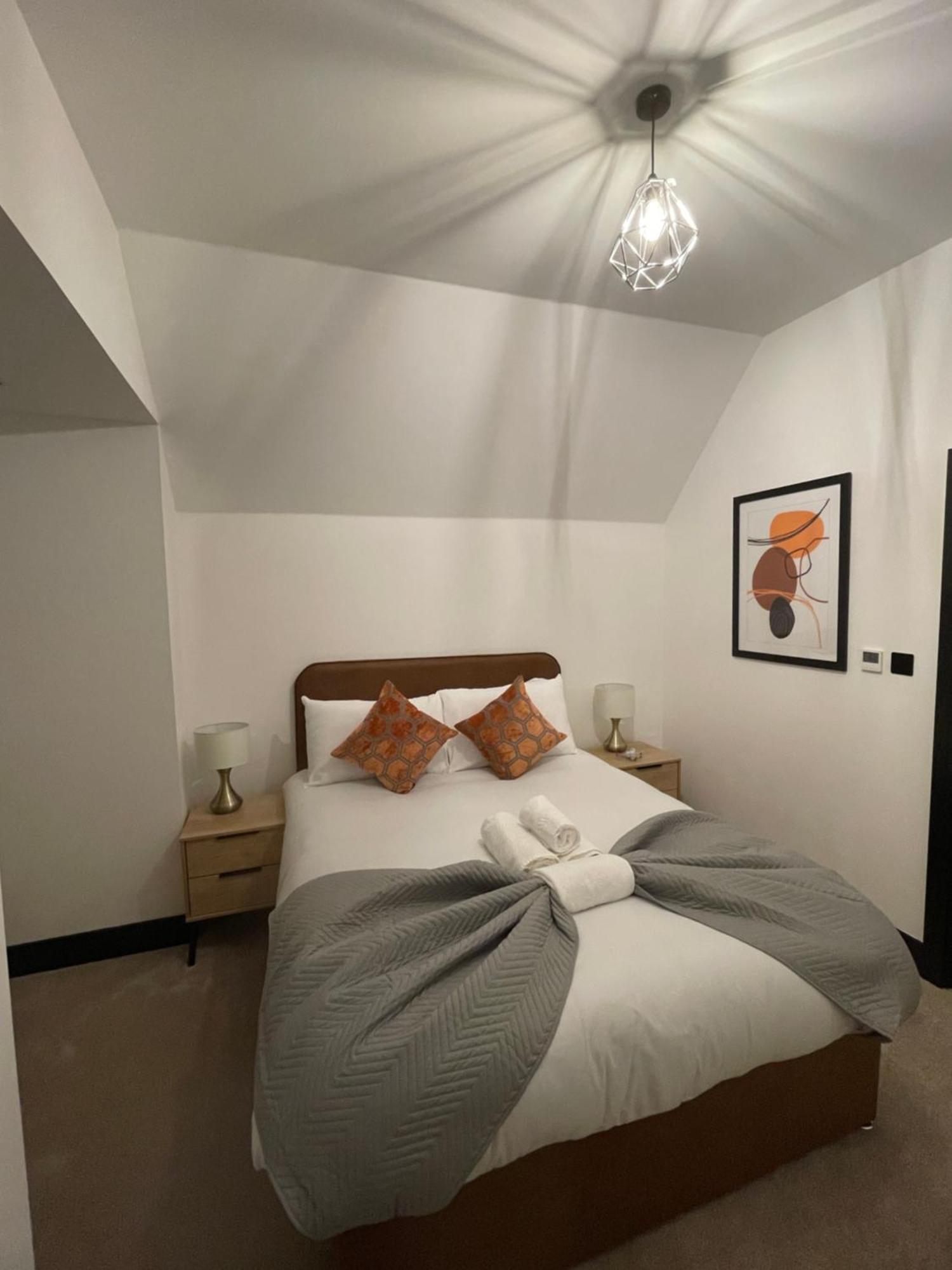 Beautiful Modern Eco Friendly 2 Bed House With Garden - * London