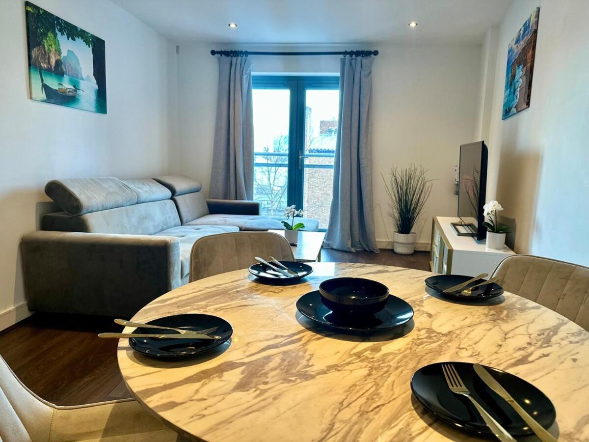 Apartment Zone 1 4 Mins From Major Station *