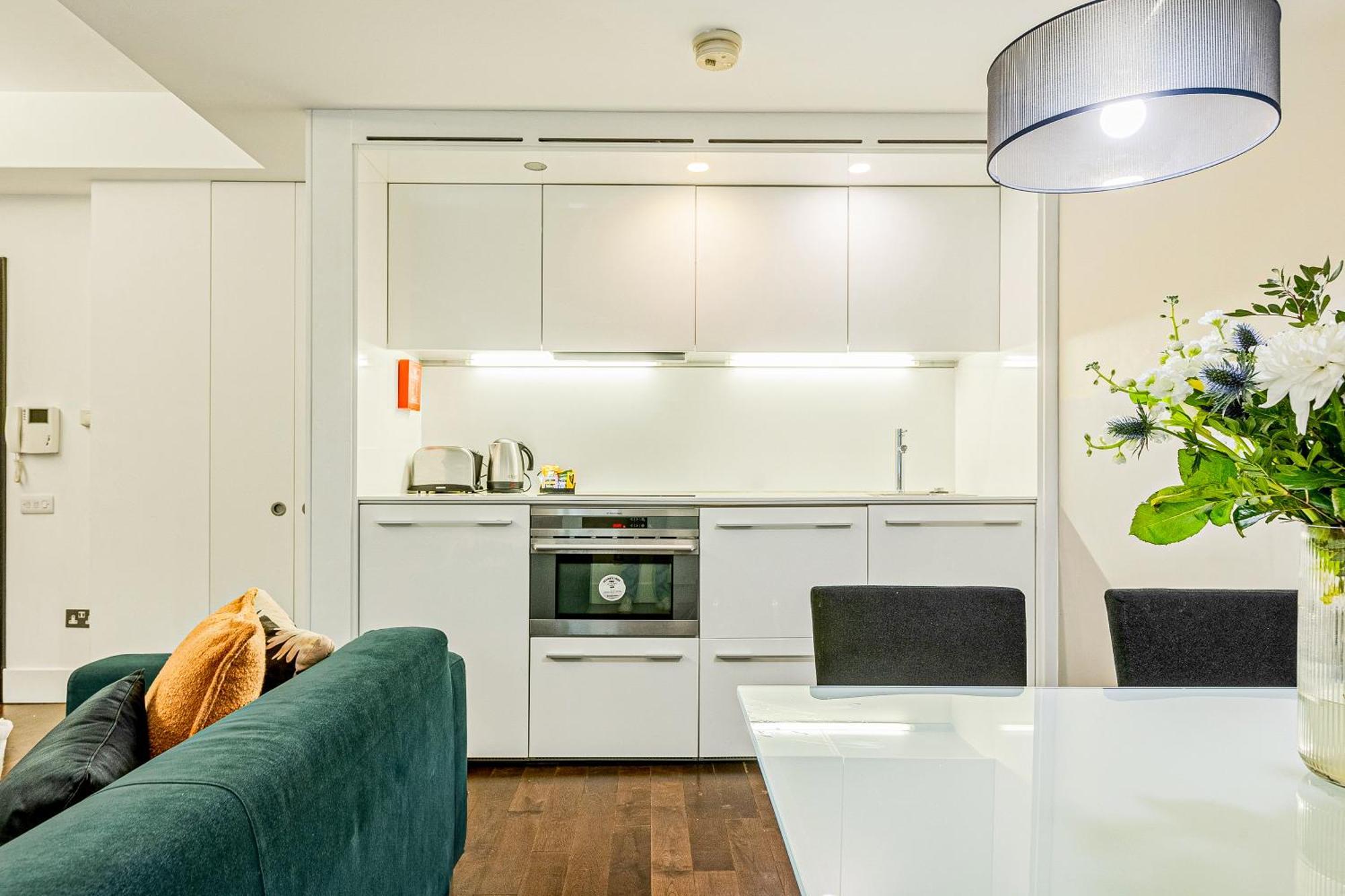 Modern & Stylish 1br Flat 2min Monument Station *