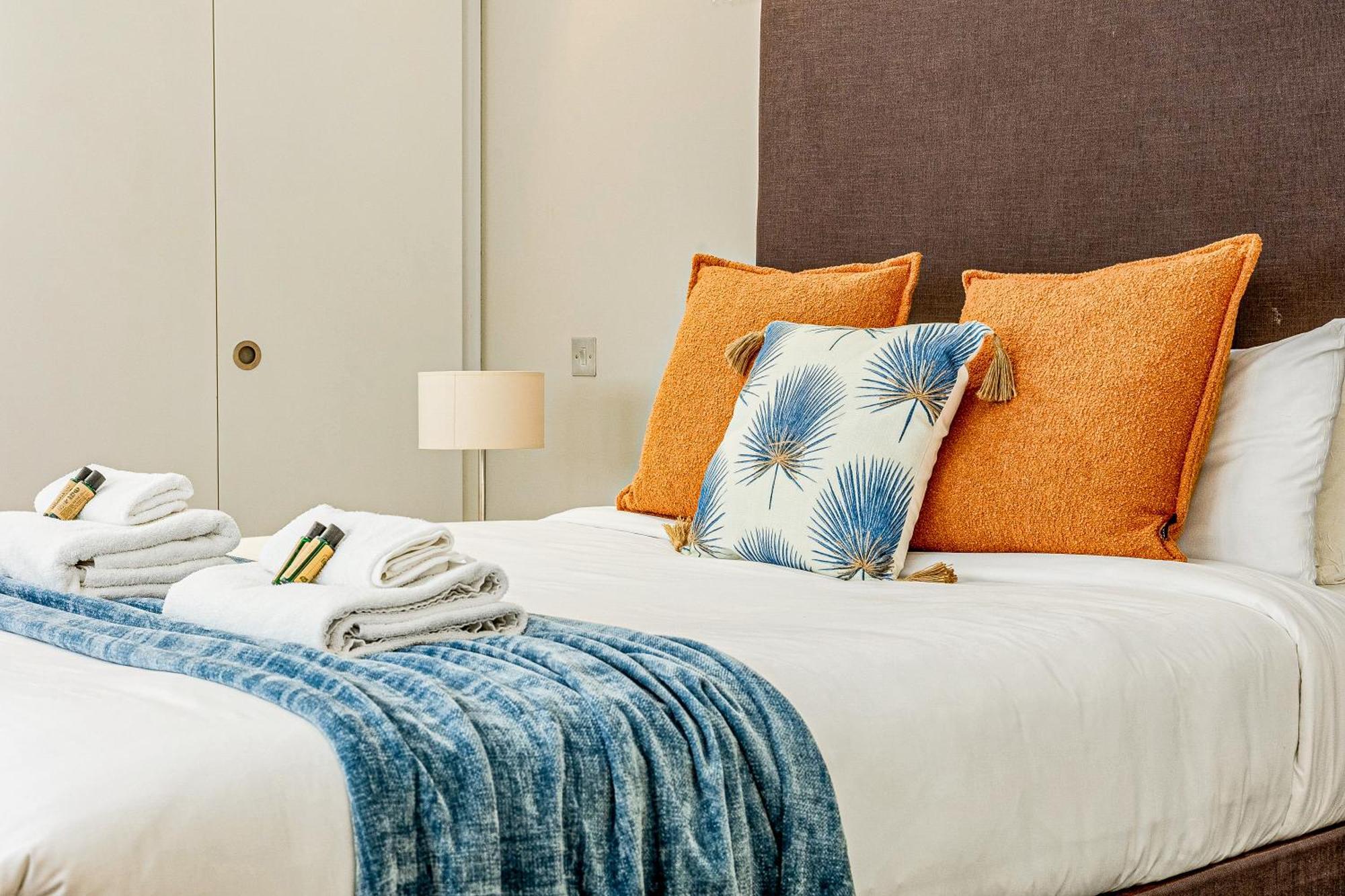 Modern & Stylish 1br Flat 2min Monument Station Apartment *