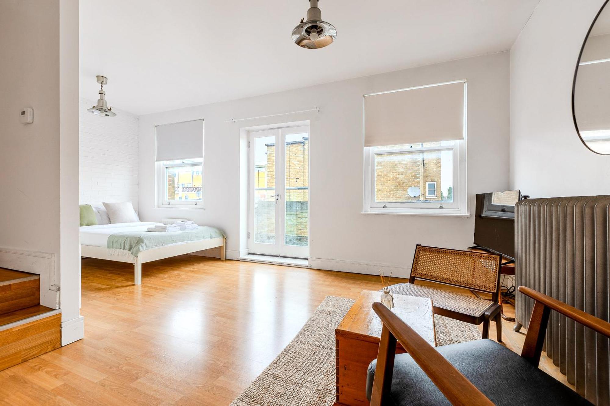 Apartment Lit & Airy In Vibrant Spitalfields *