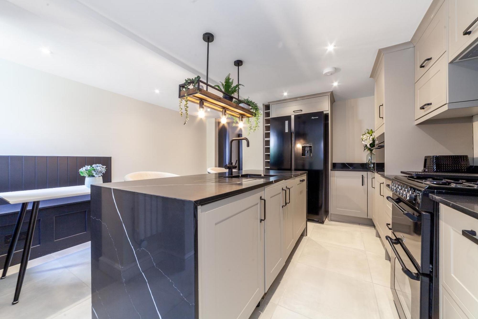 Peaceful 5br House With Garden & Terrace, Se Apartamento Londres