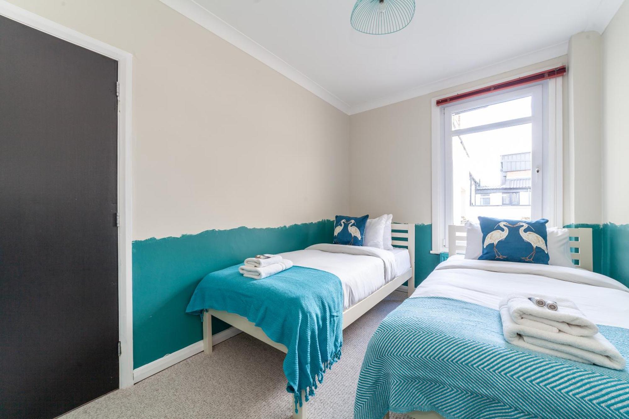 Peaceful 5br House With Garden & Terrace, Se Londres