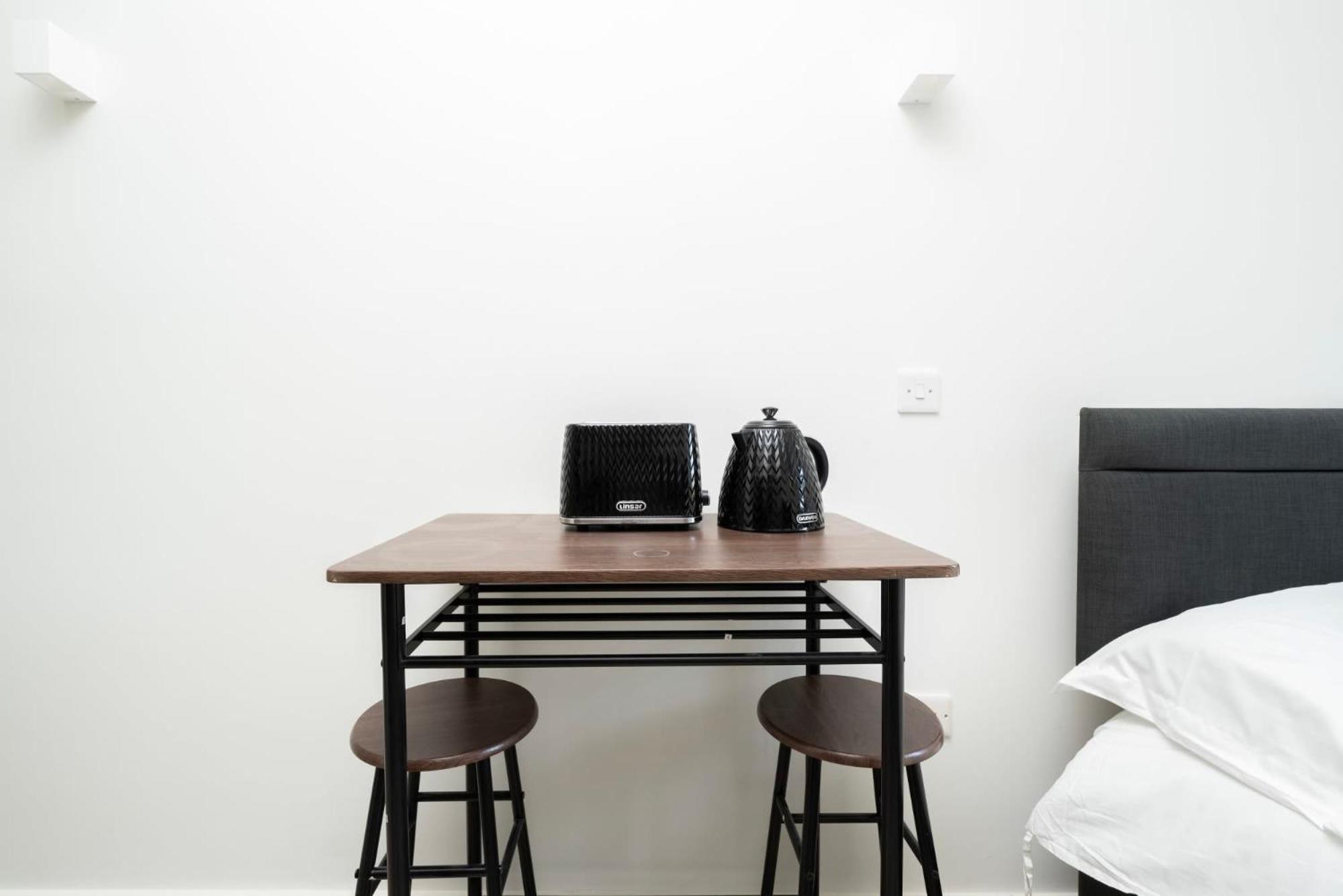 Modern Living At Antigallican In Apartment
