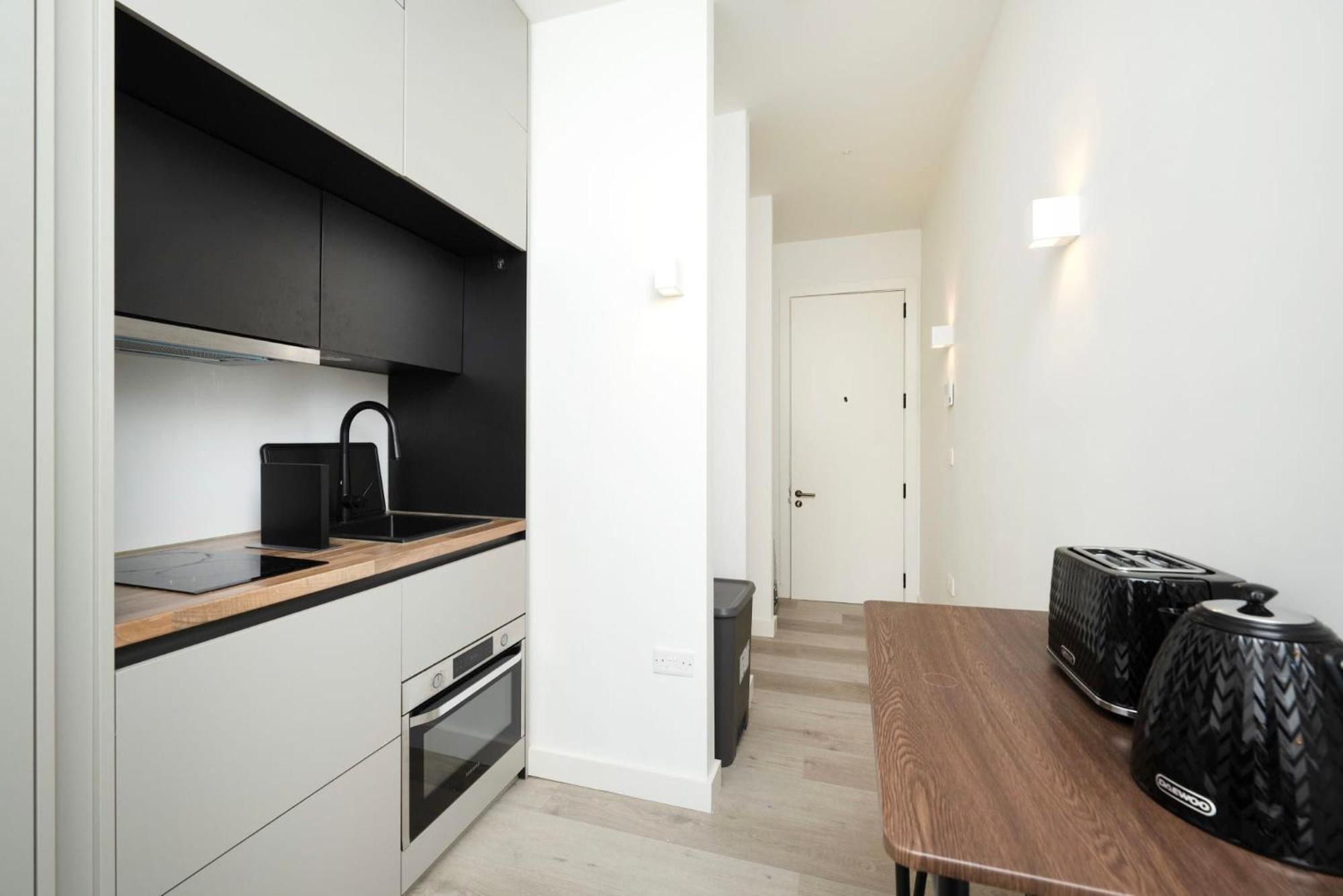 Apartment Modern Living At Antigallican In *