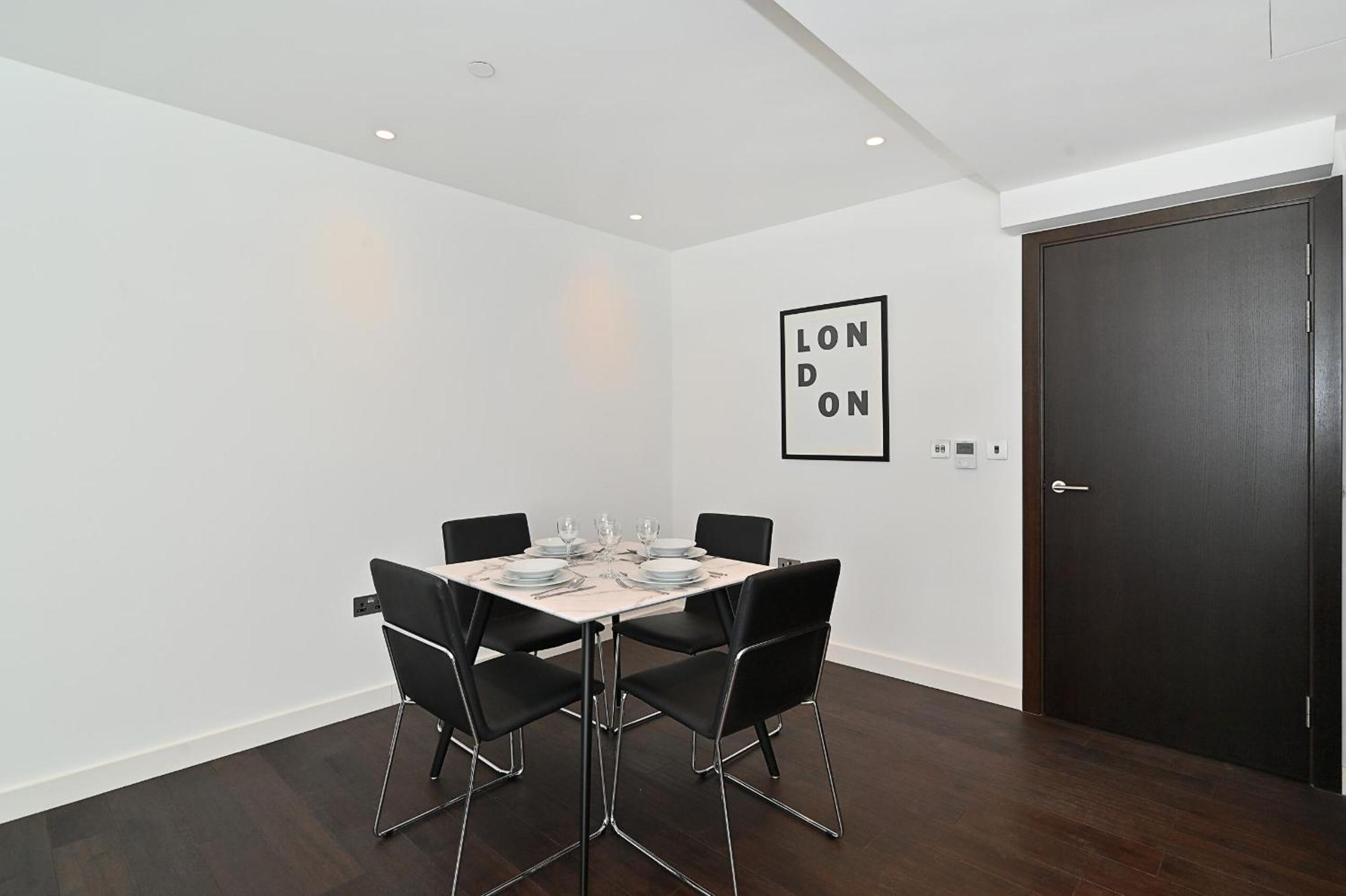 Access Tower Hill Apartment London