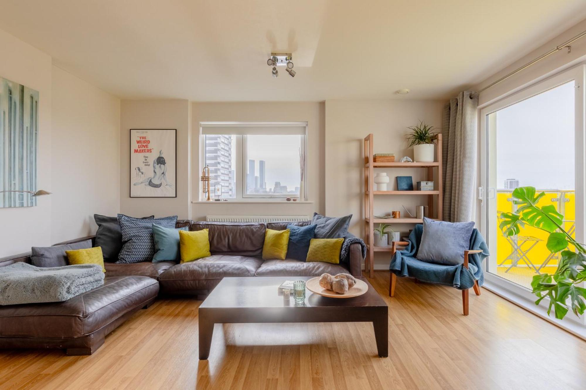 Apartment Sun Filled 2bd Flat With Views Mile End