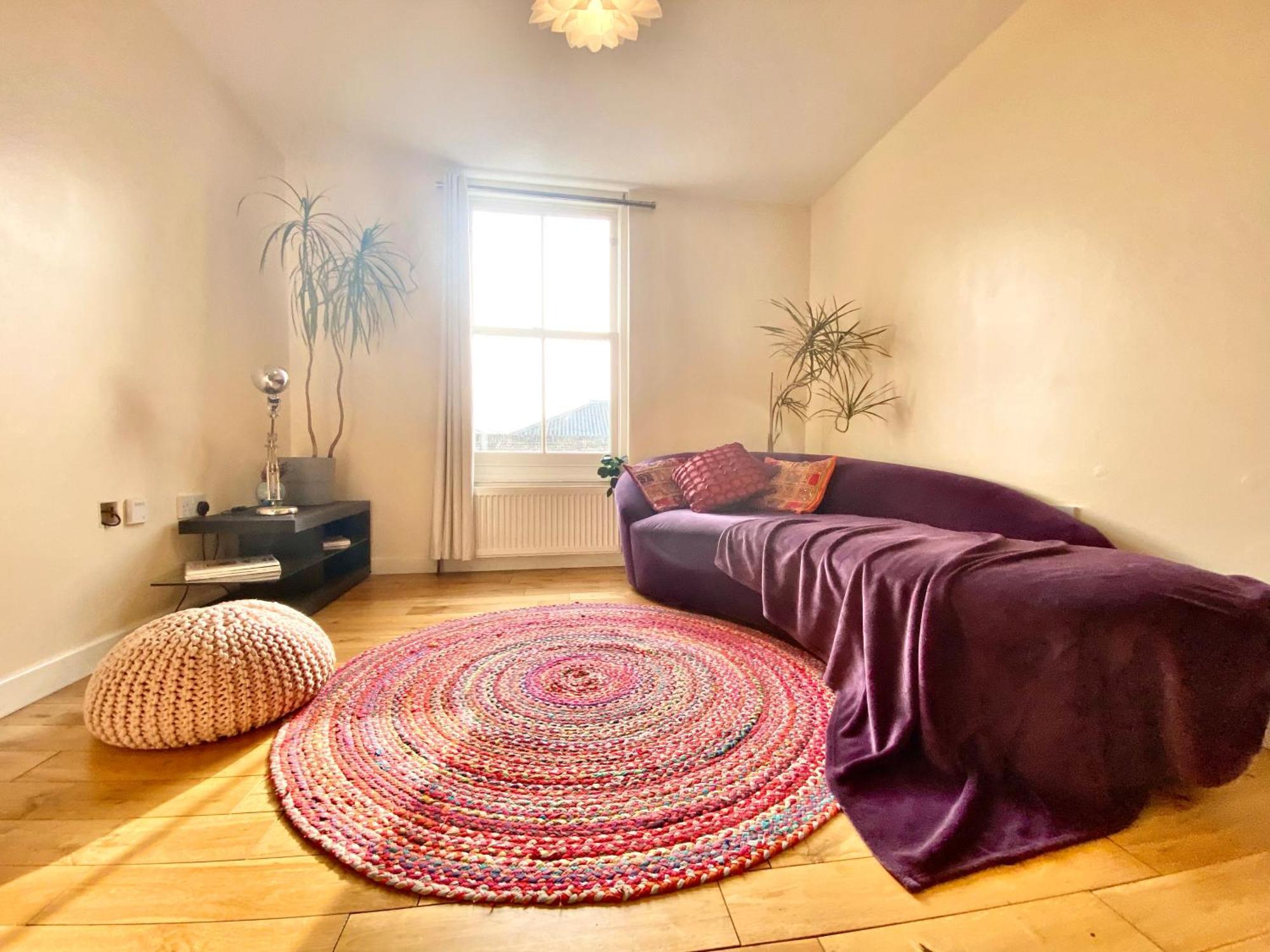 Apartment London's East End 2 Bedroom London