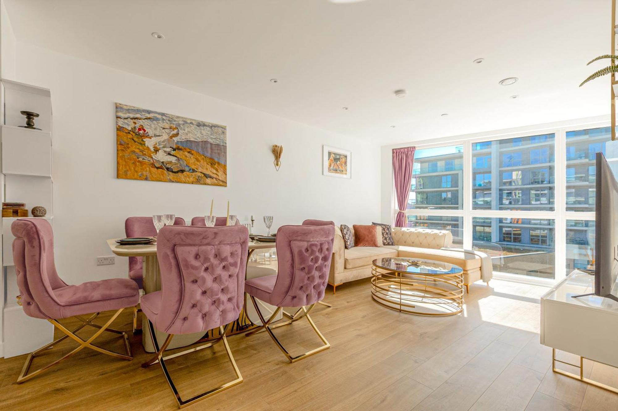 Apartment Cosy 2br Riverside In Greenwich With Balcony