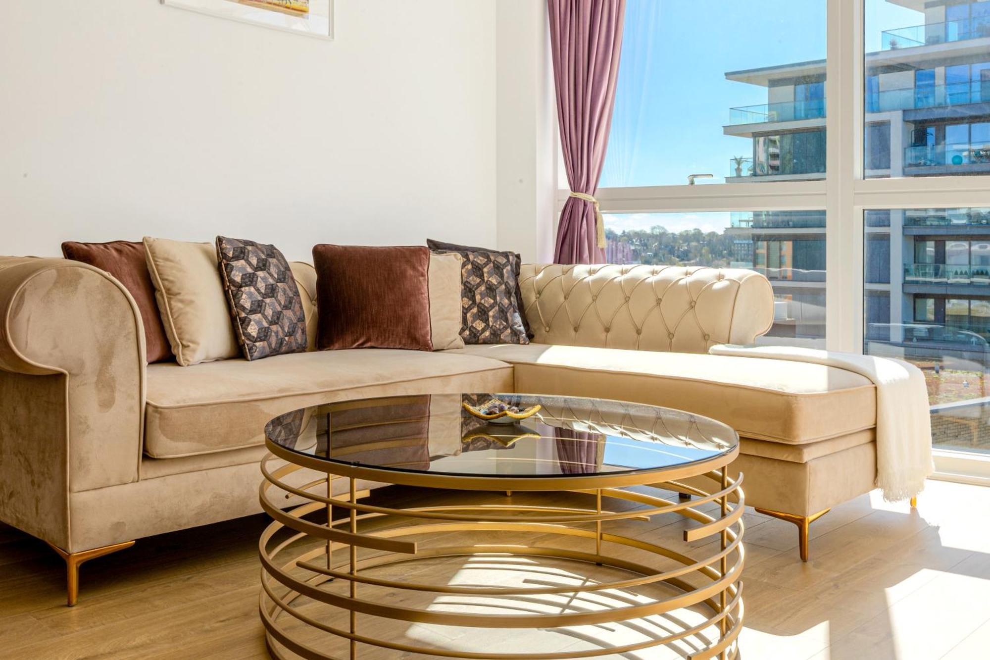 Apartment Cosy 2br Riverside In Greenwich With Balcony London