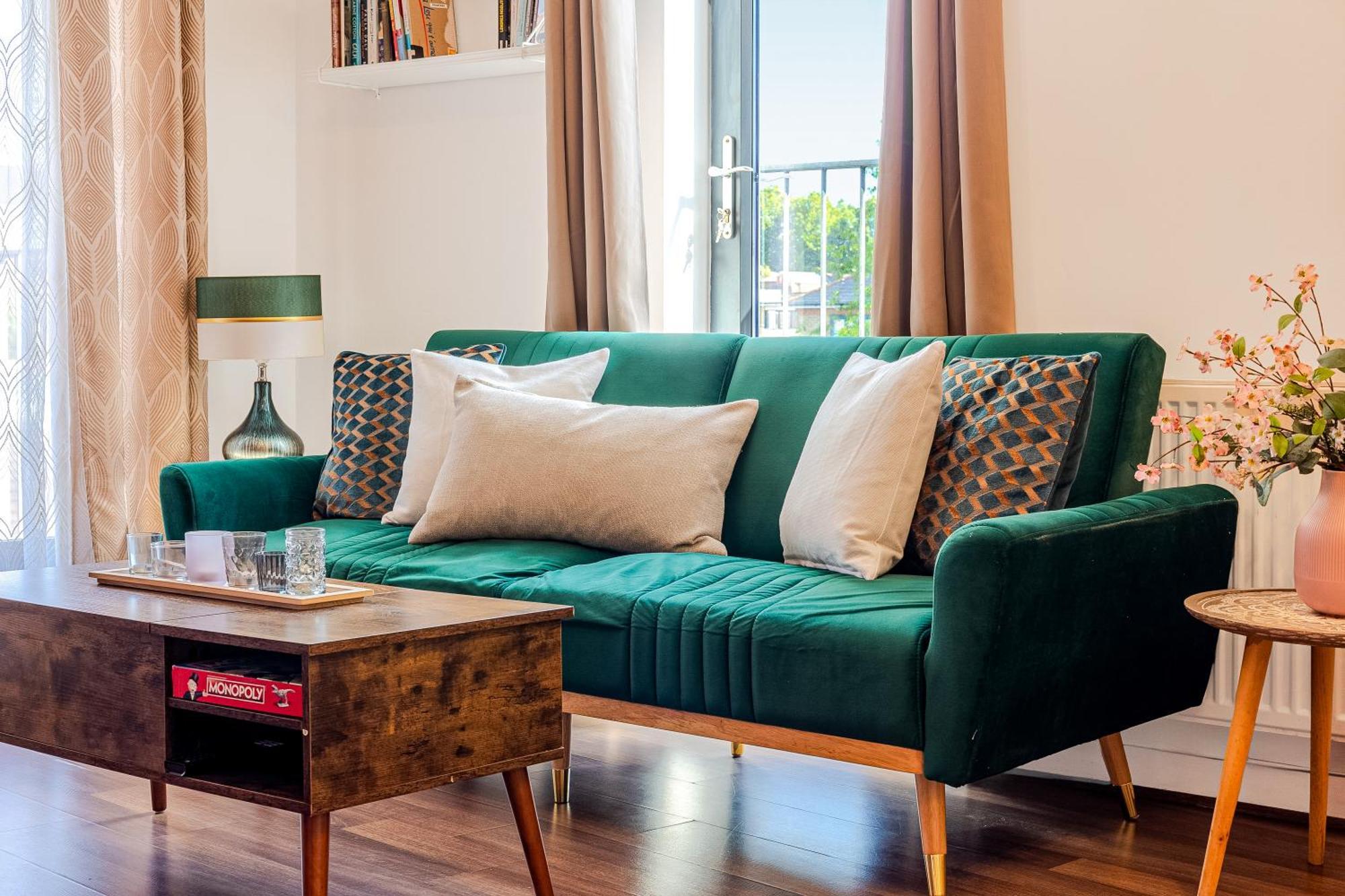 Greenwhich - Charming 2 Bed Flat *