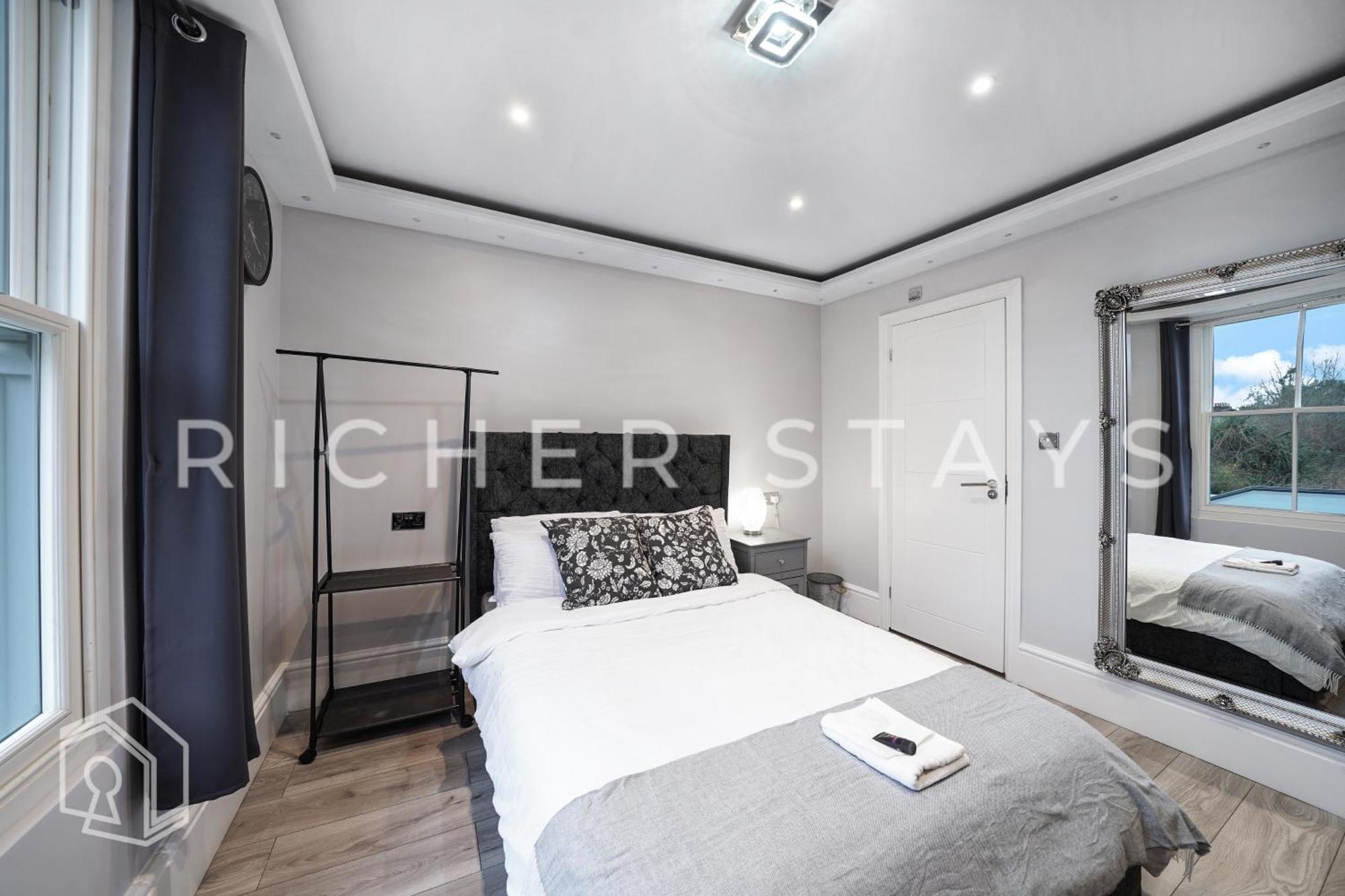 Hotel Hackney - En-suite & Amenities