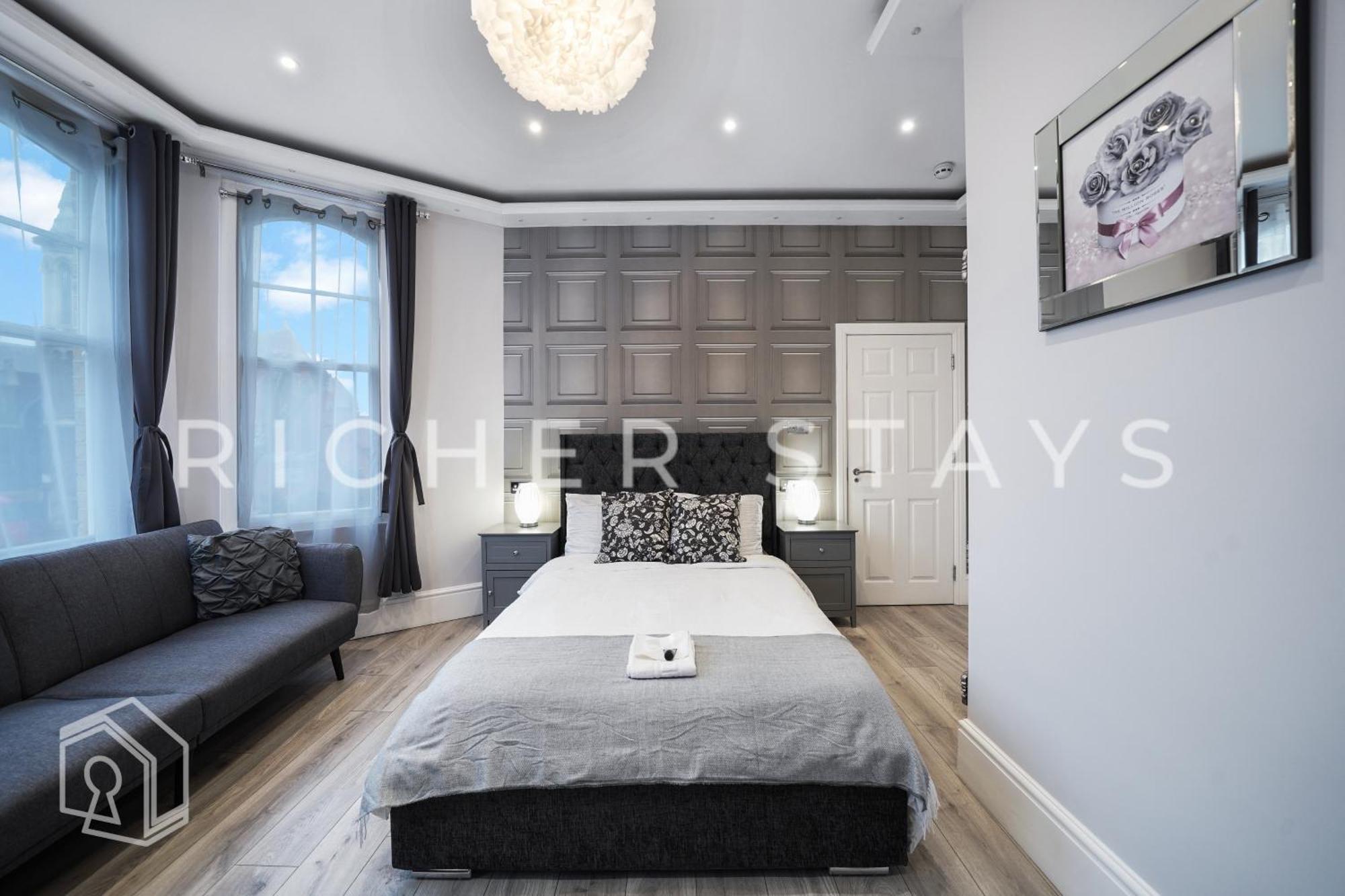 Hackney - En-suite & Amenities