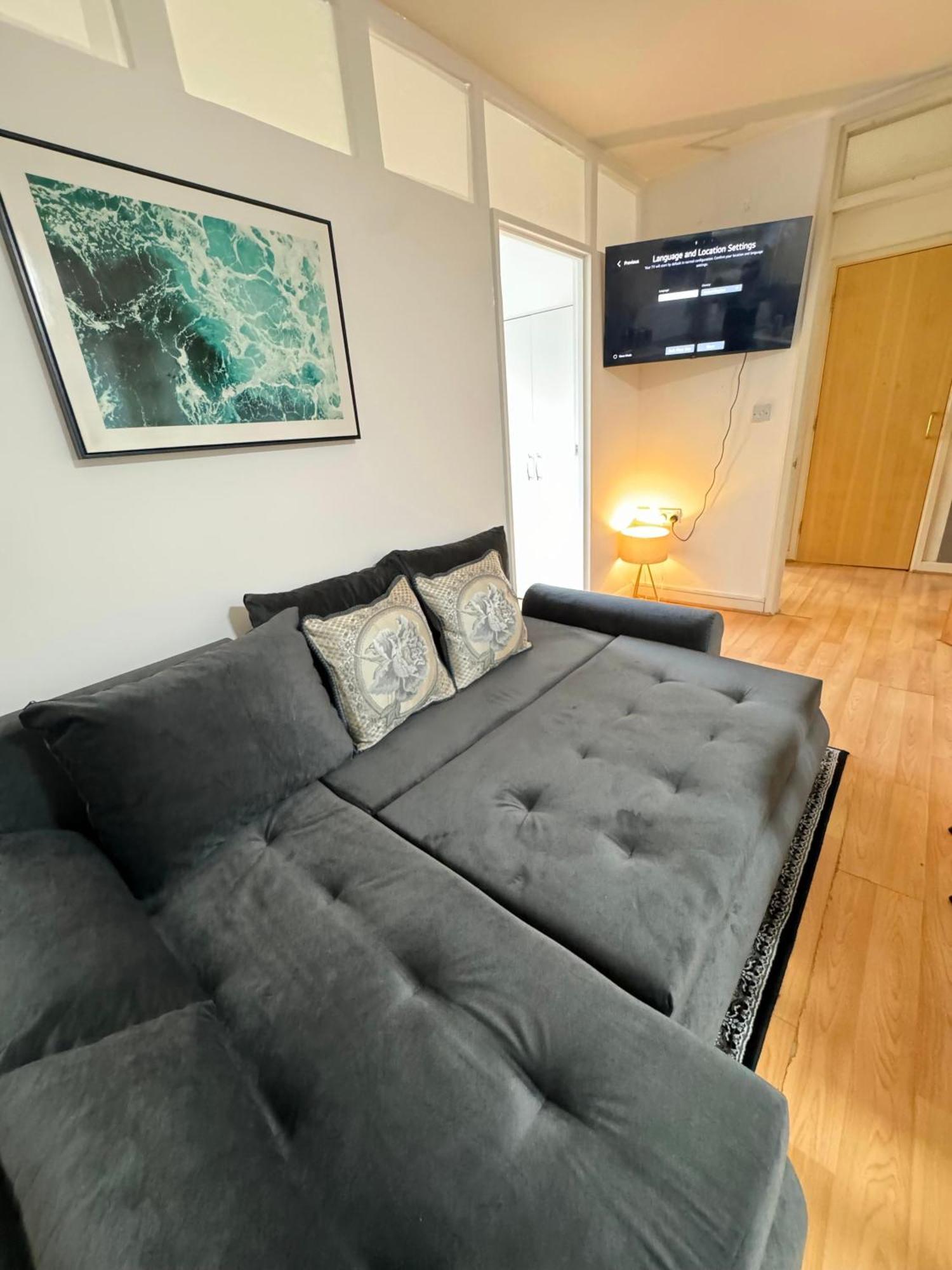 Apartment Magnificent Luxurious For 6ppl In Stratford - 6mins Walk To Stratford Station London