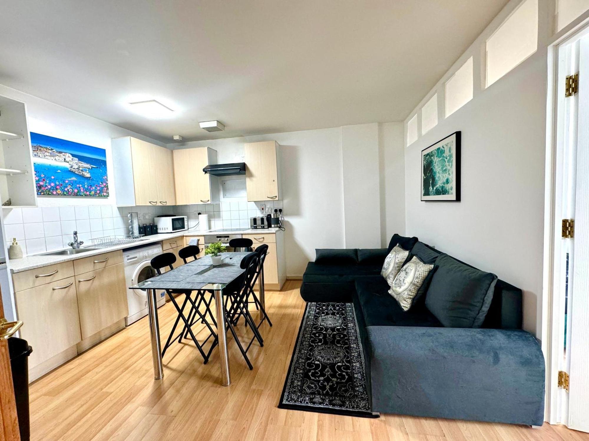 Apartment Magnificent Luxurious For 6ppl In Stratford - 6mins Walk To Stratford Station London