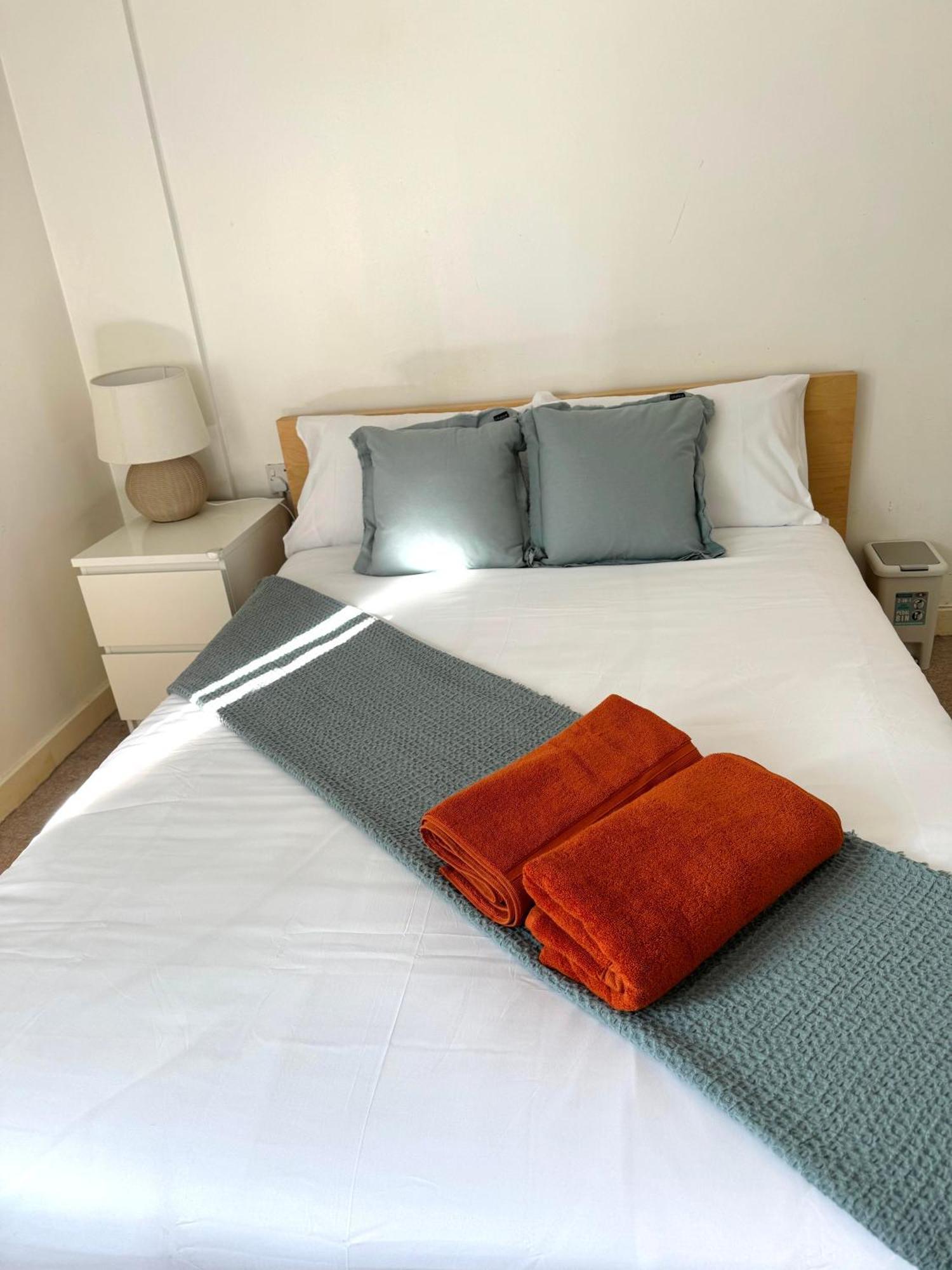 Magnificent Luxurious For 6ppl In Stratford - 6mins Walk To Stratford Station Apartment