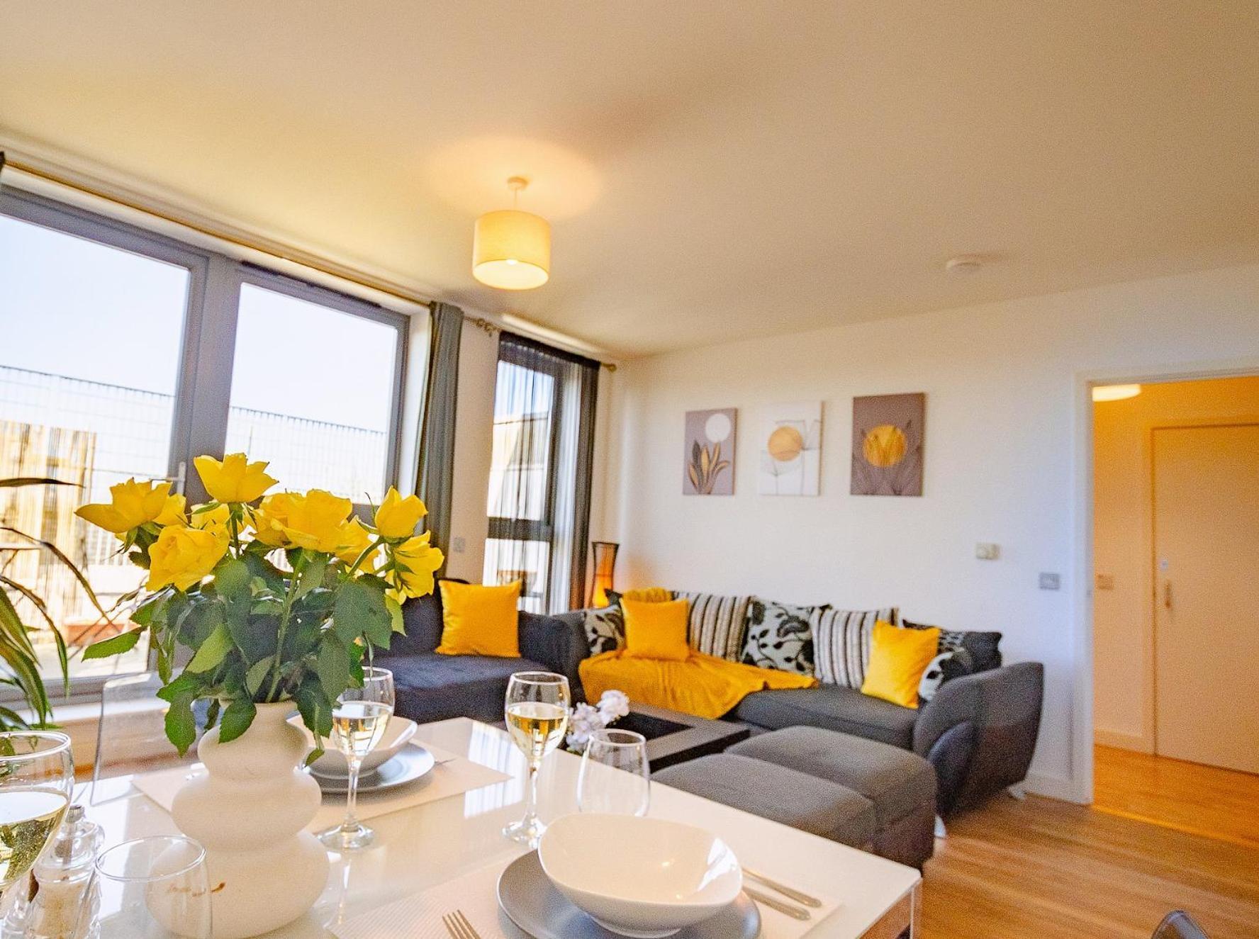 Apartamento New The Viewpoint Modern 2 Bed Near O2 And Excel Ideal For Business And Long *