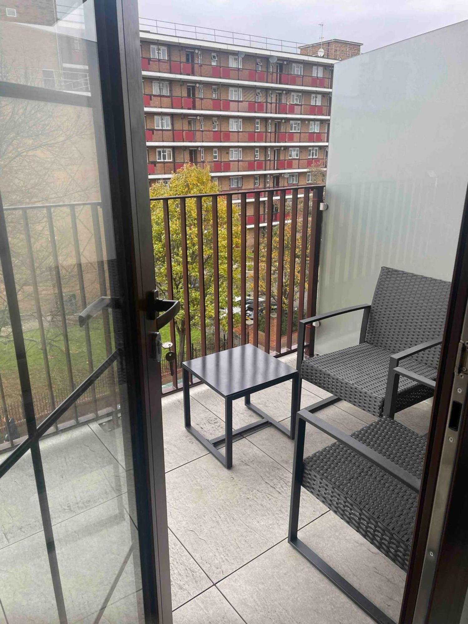 Elegant Flat - Brand New & Fully Equipped * London