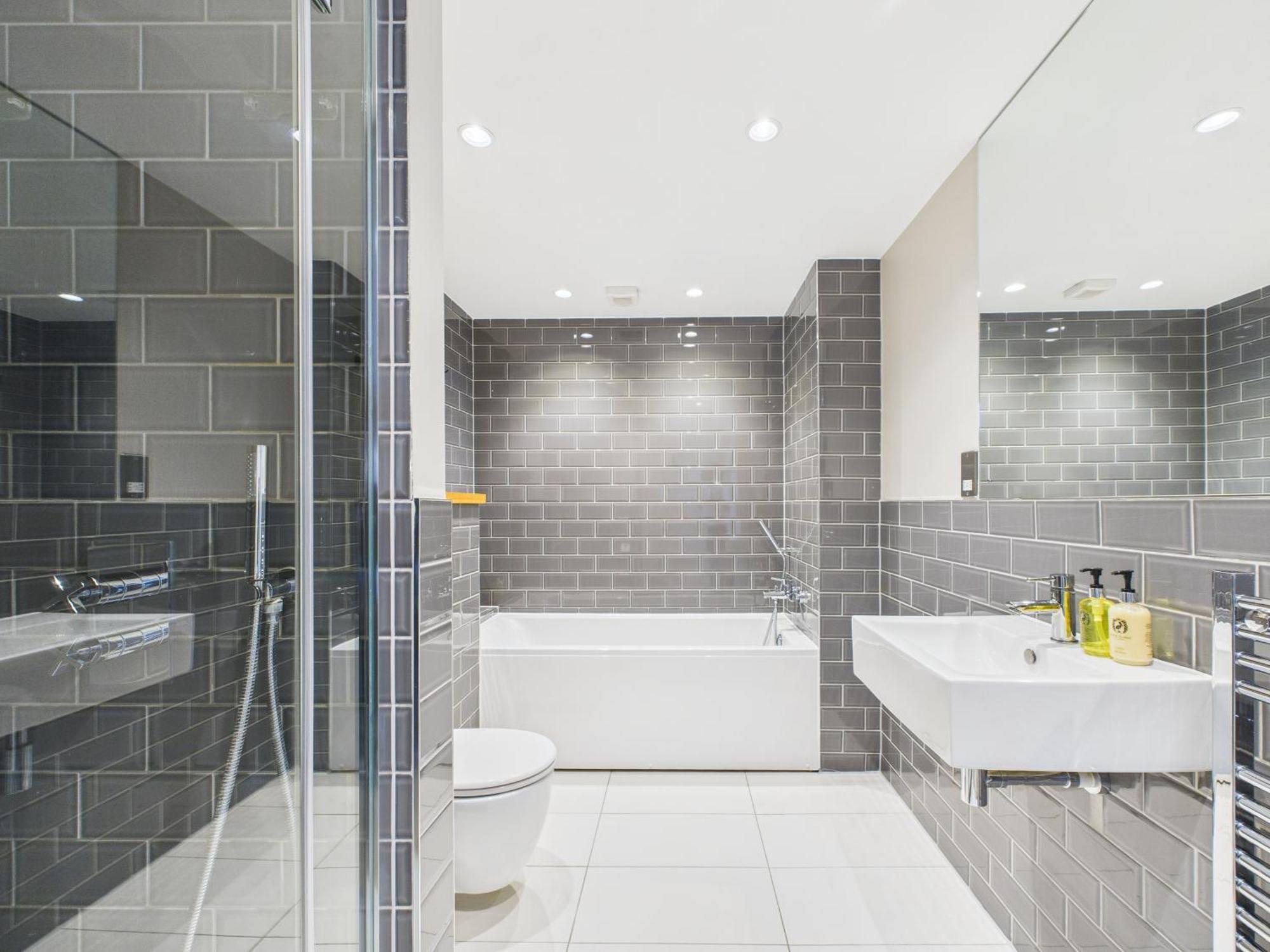 Be - The Old Street Residences Apartment *