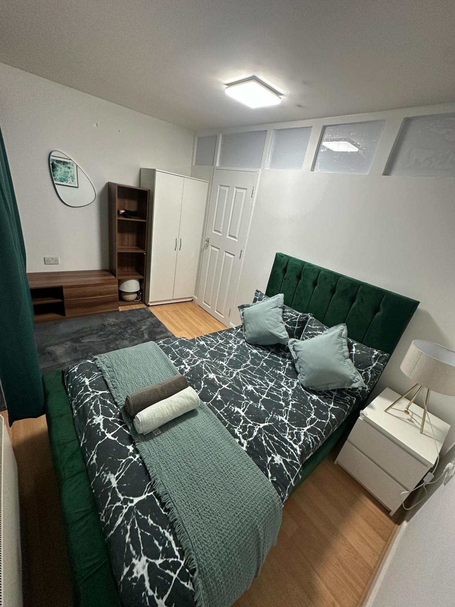 Magnificent Luxurious For 6ppl In Stratford - 6mins Walk To Stratford Station Apartment