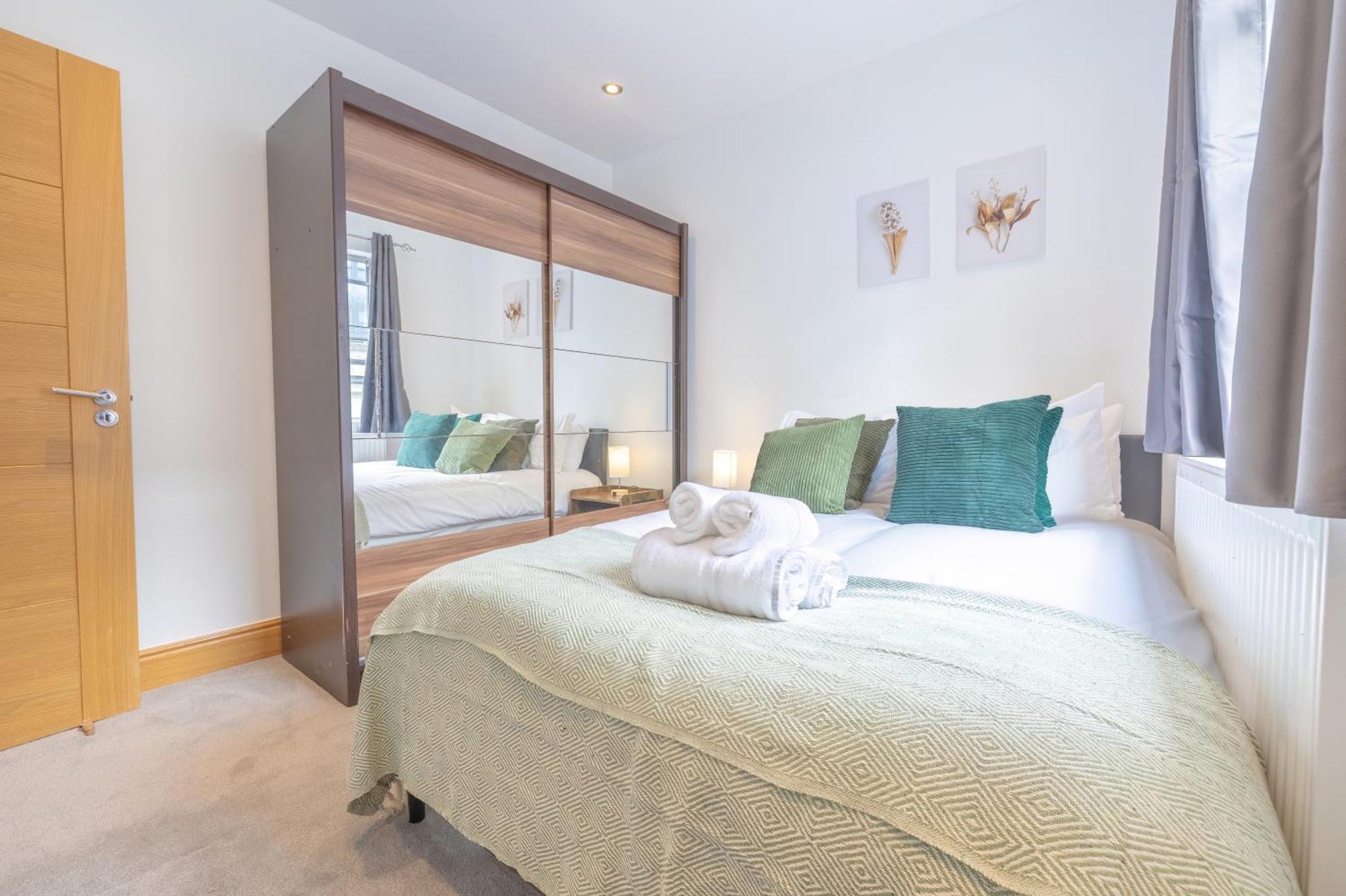 Premier Suites Liverpool Street 2 Bed Apartment Super Central *