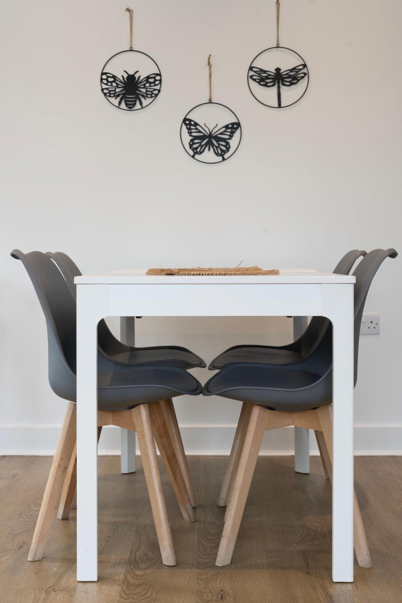 Apartment Stylish Modern By Aldgate East Station 4 *