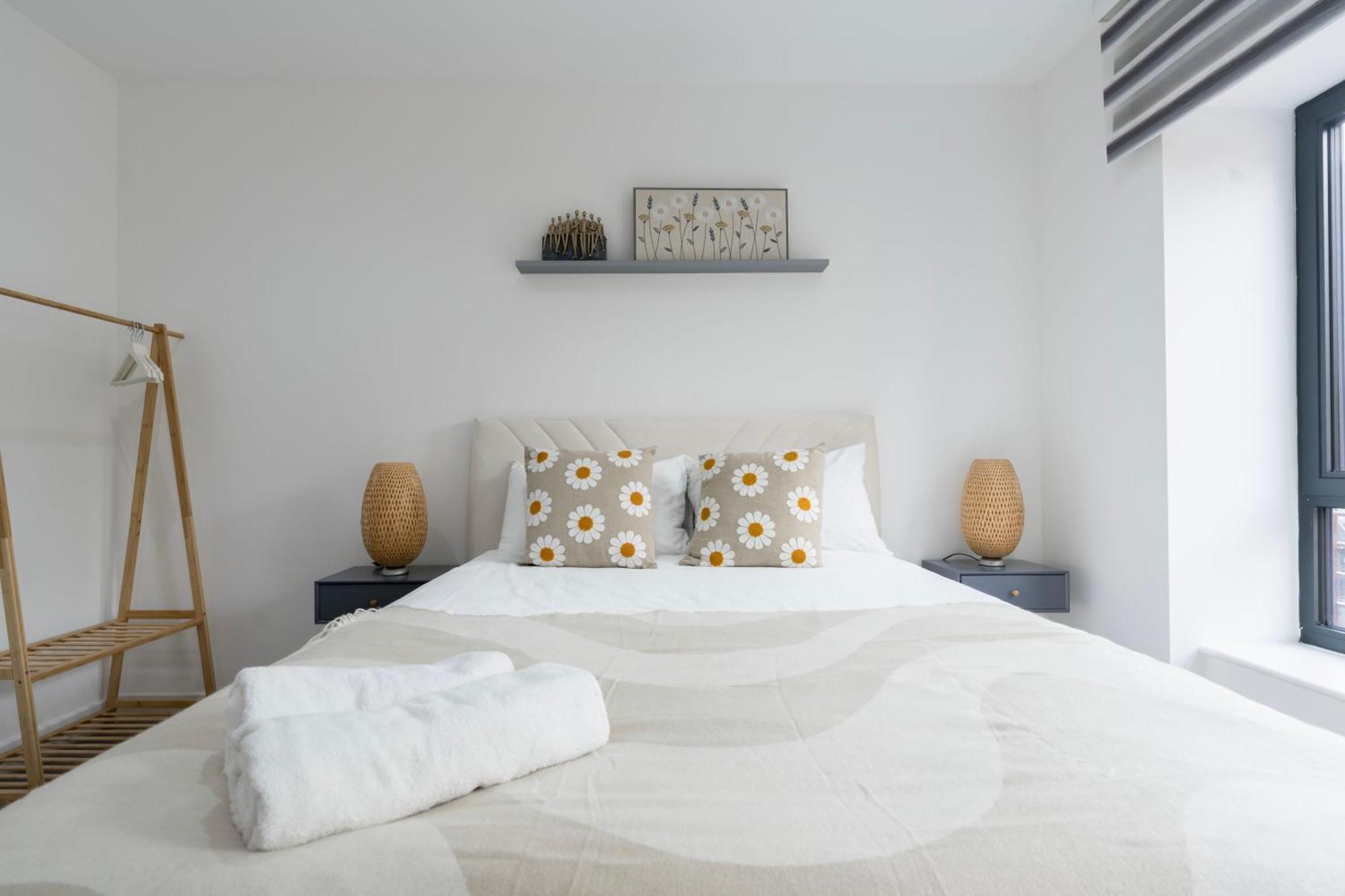 Apartment Stylish Modern By Aldgate East Station 4