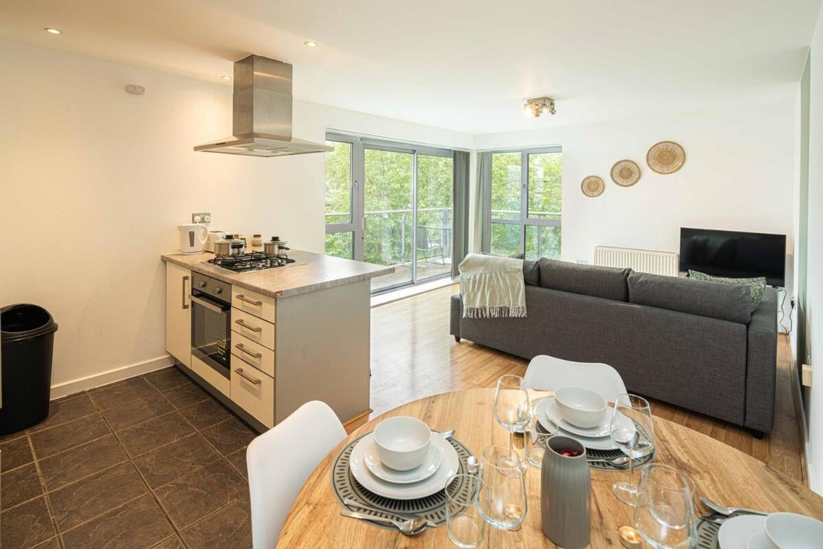 Stylish 2-bed With Stunning View