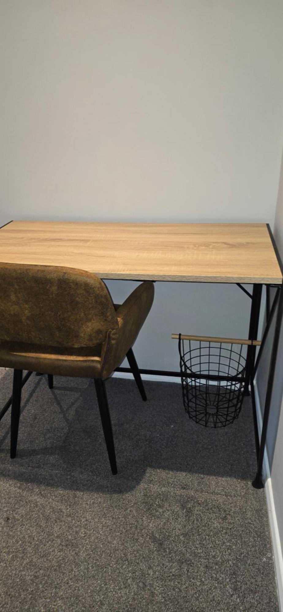 Alross With Breakfast Free * London