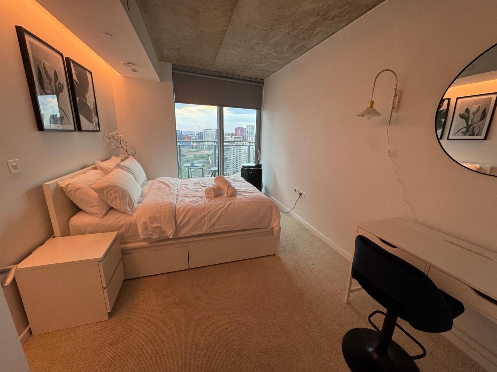 The Heights At Riverline O2 View & Ac Apartment London