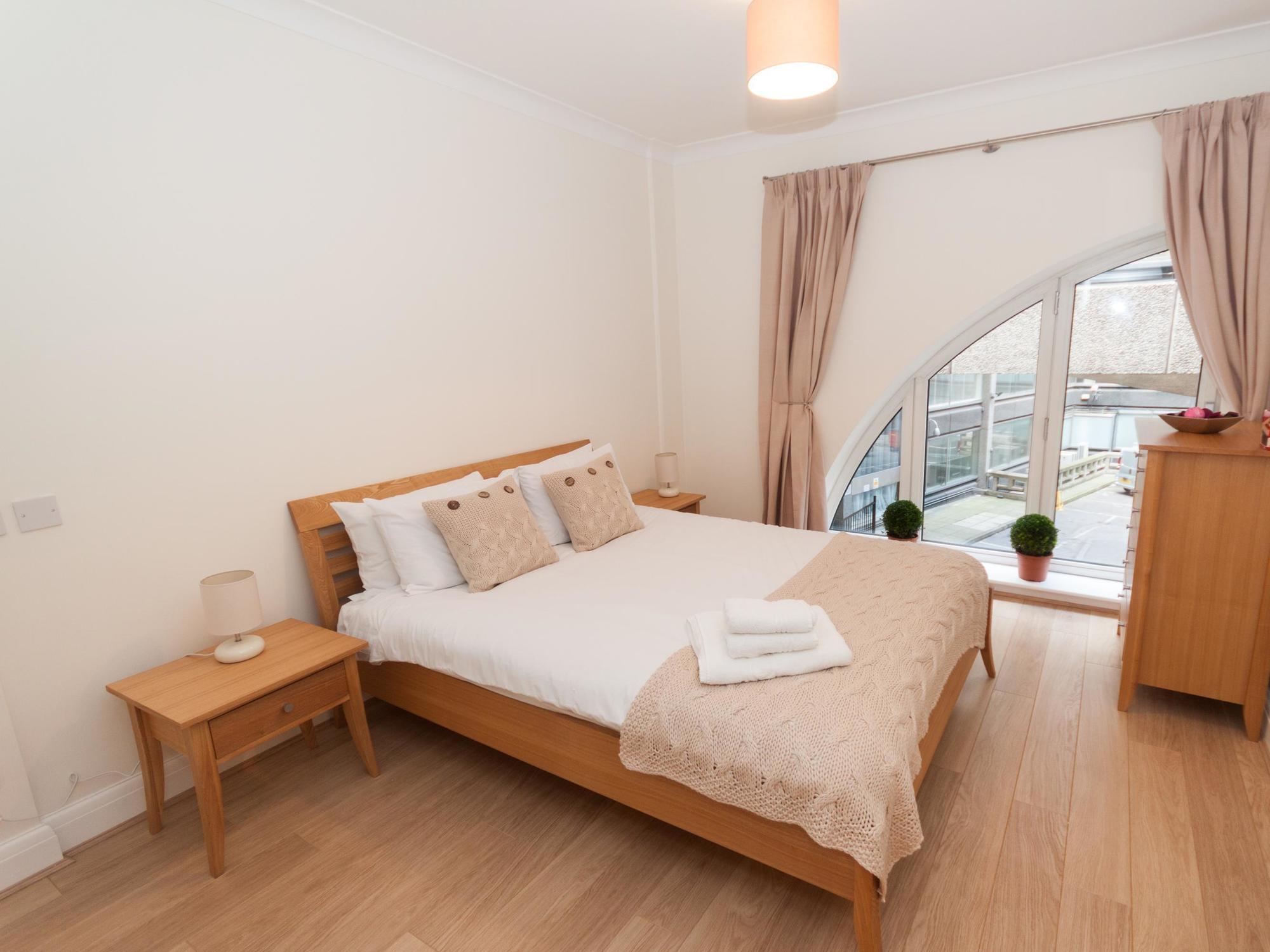 Monument Street Apartment