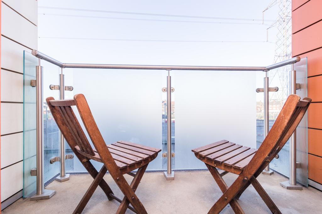 Hideout By Austin David Apartments * London