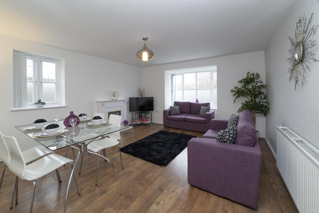 Quiet Riverside Apartment