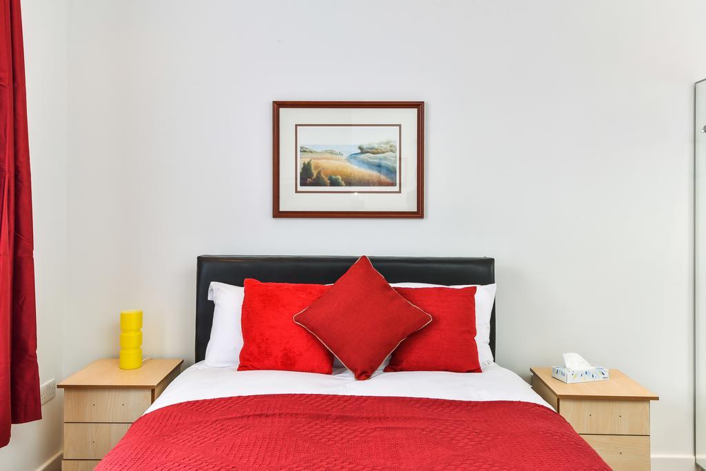 Guest house Riverbank Stay *
