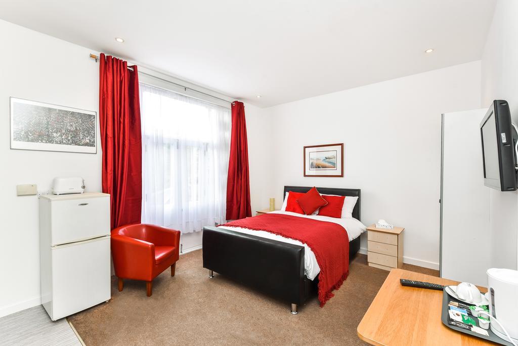 Riverbank Stay Guest house