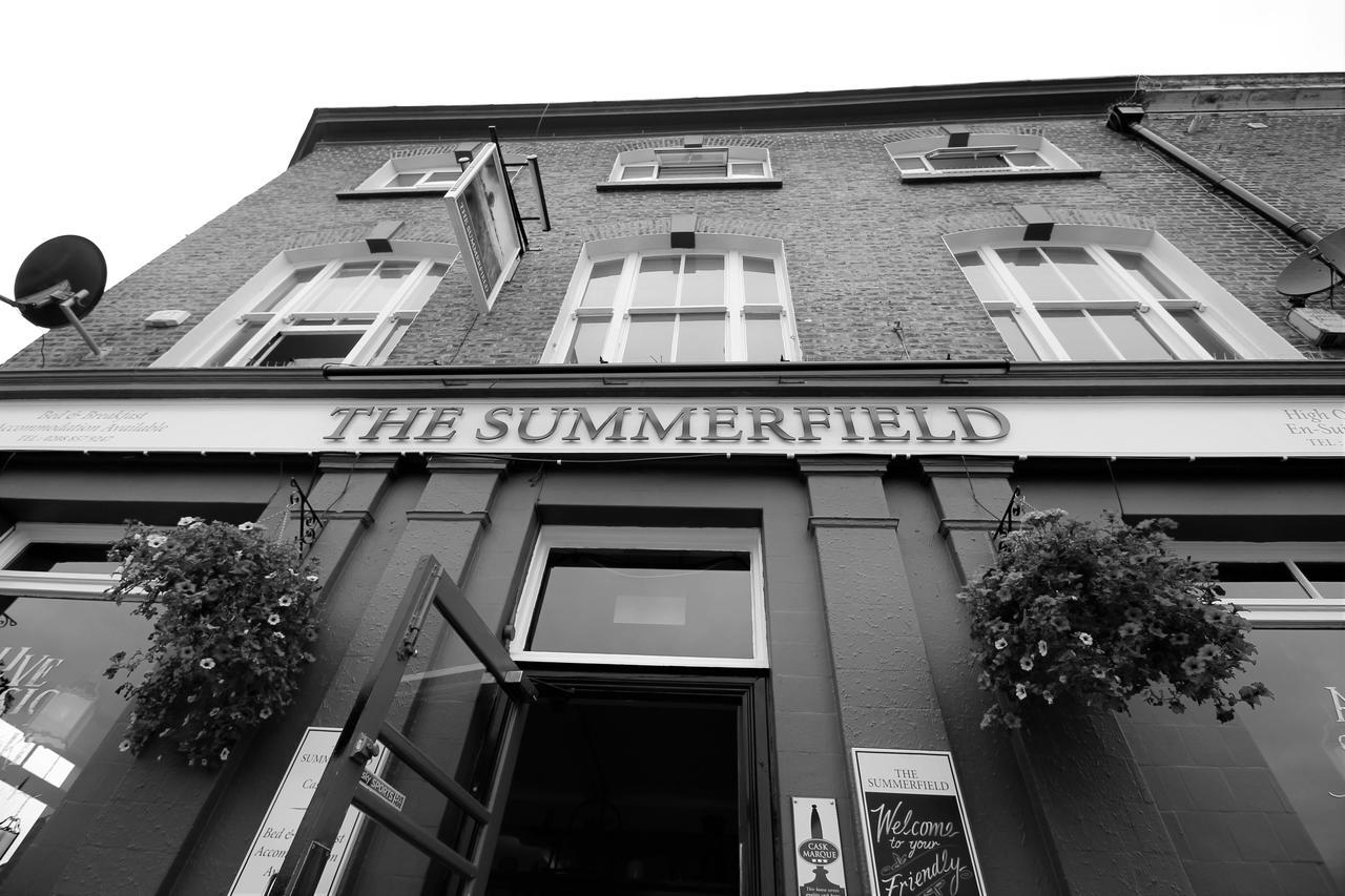 Bed & Breakfast Summerfield Pub & Boutique London
