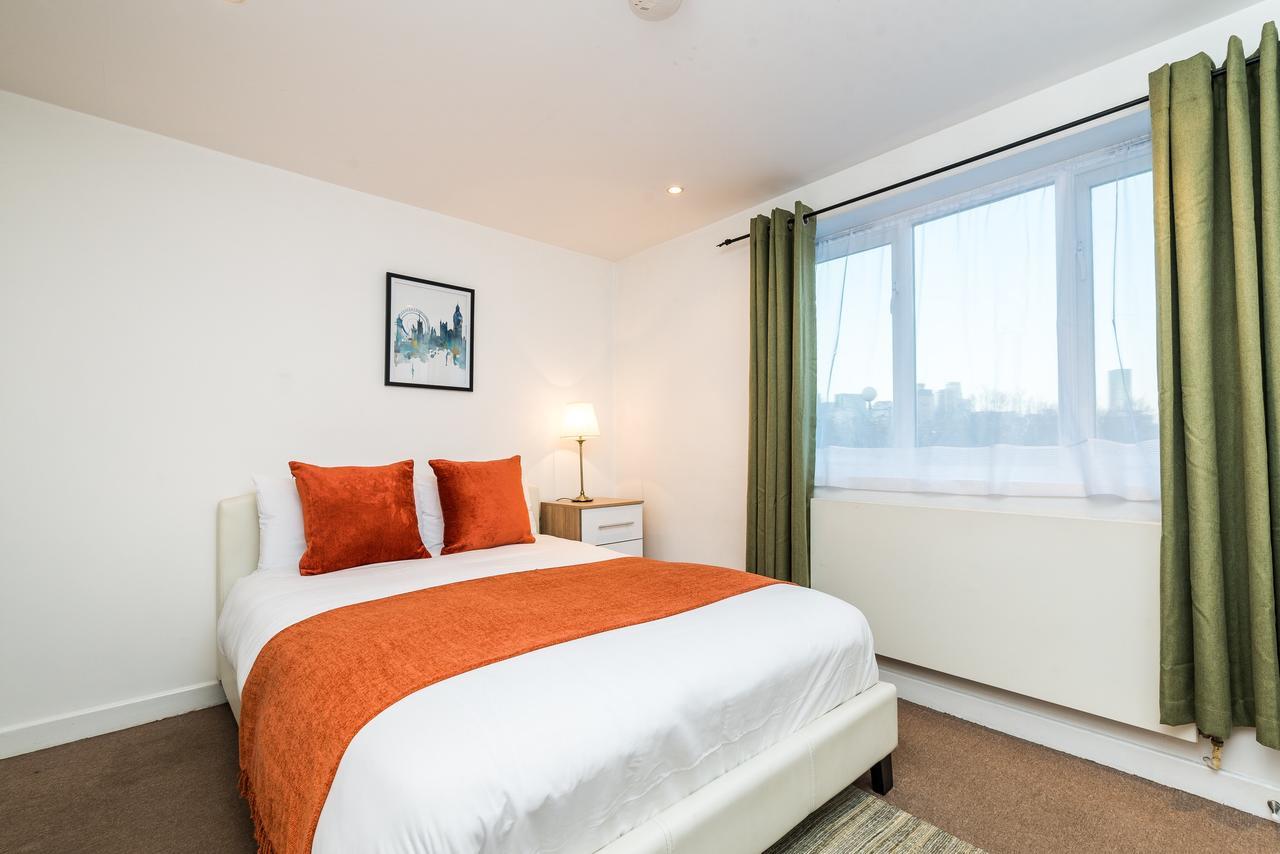 Guest house Riverbank Stay