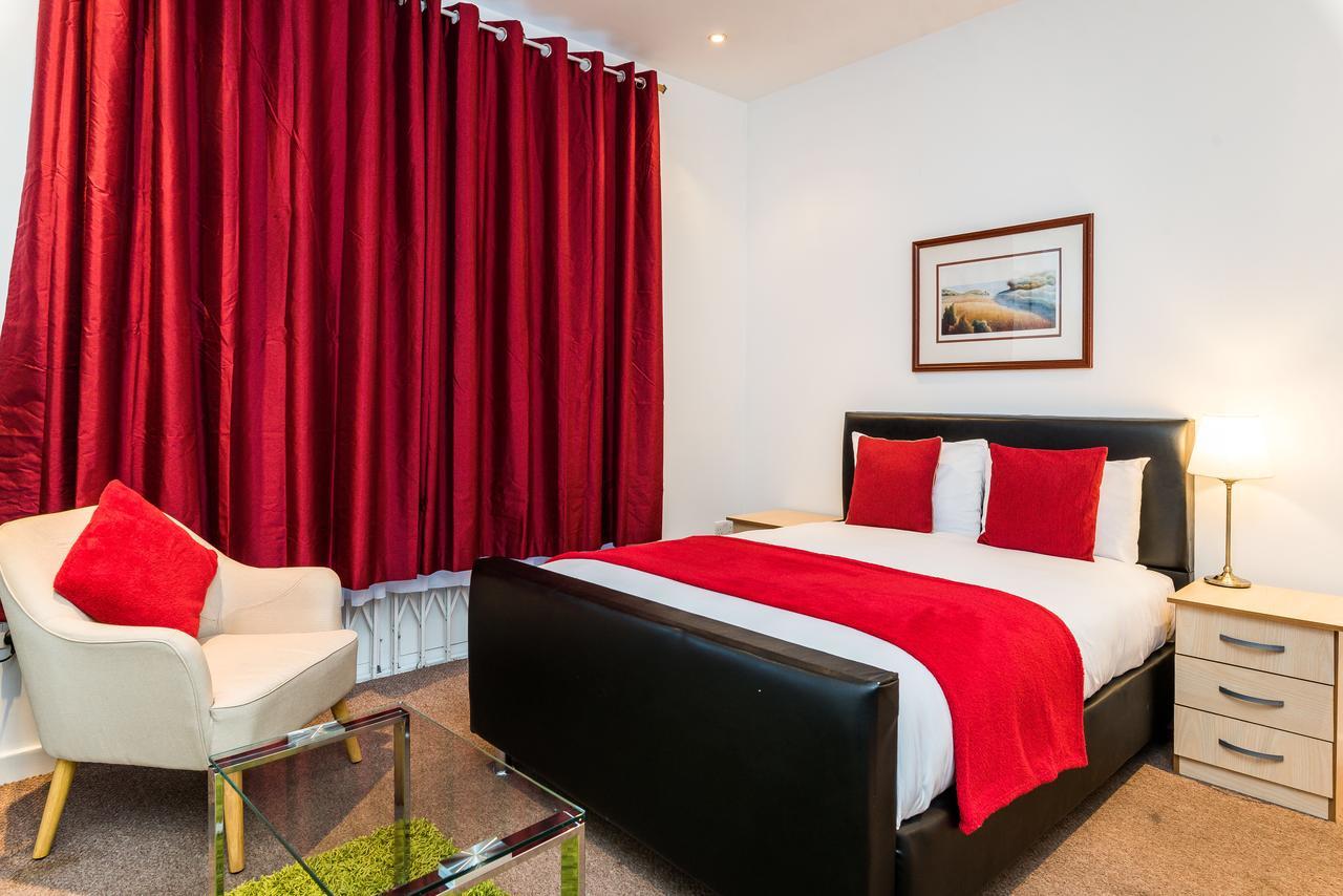 Guest house Riverbank Stay *