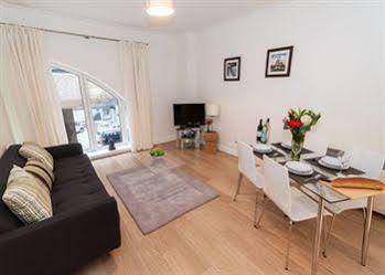 Monument Street Apartment * London