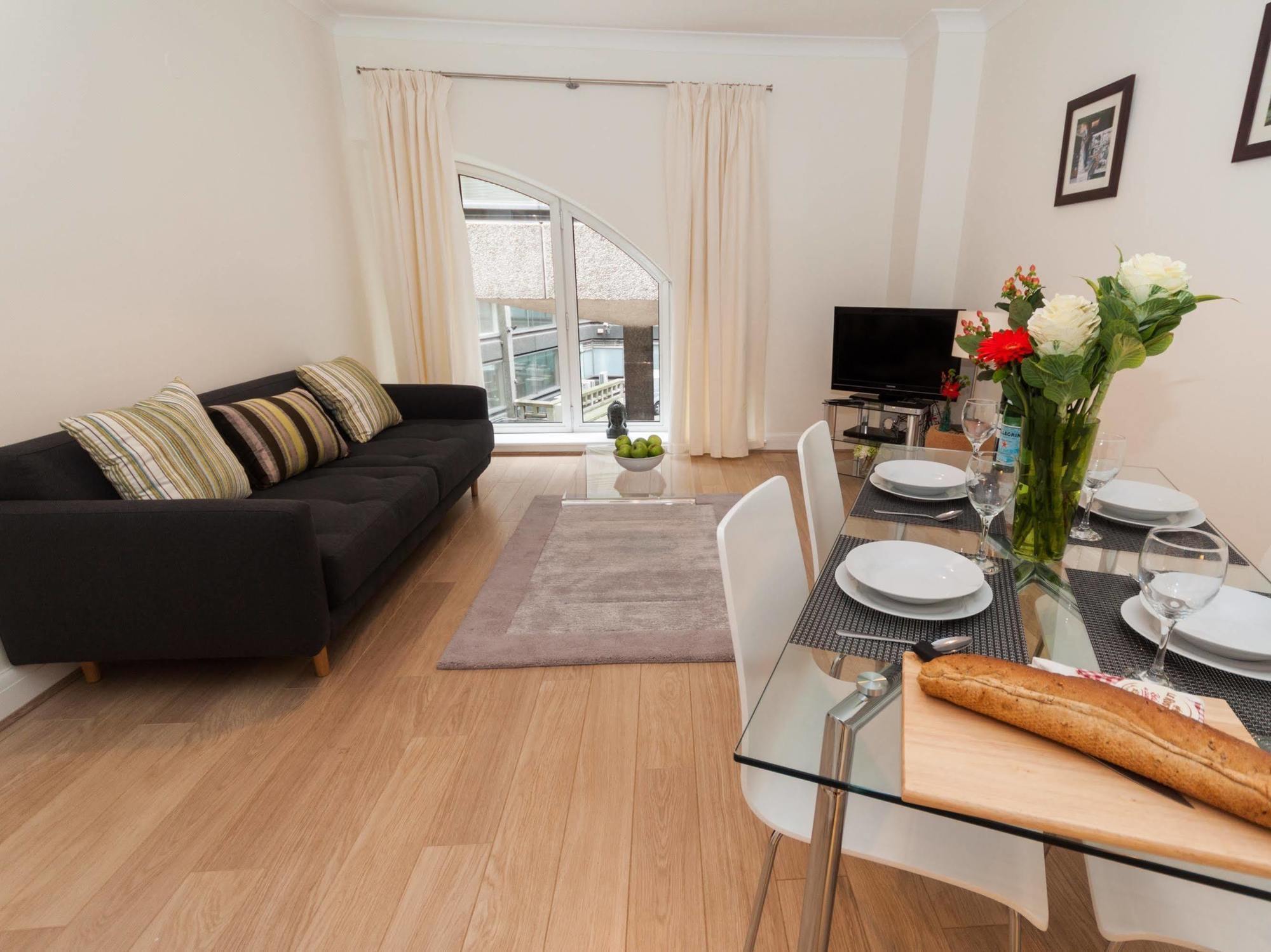 Monument Street Apartment Apartment
