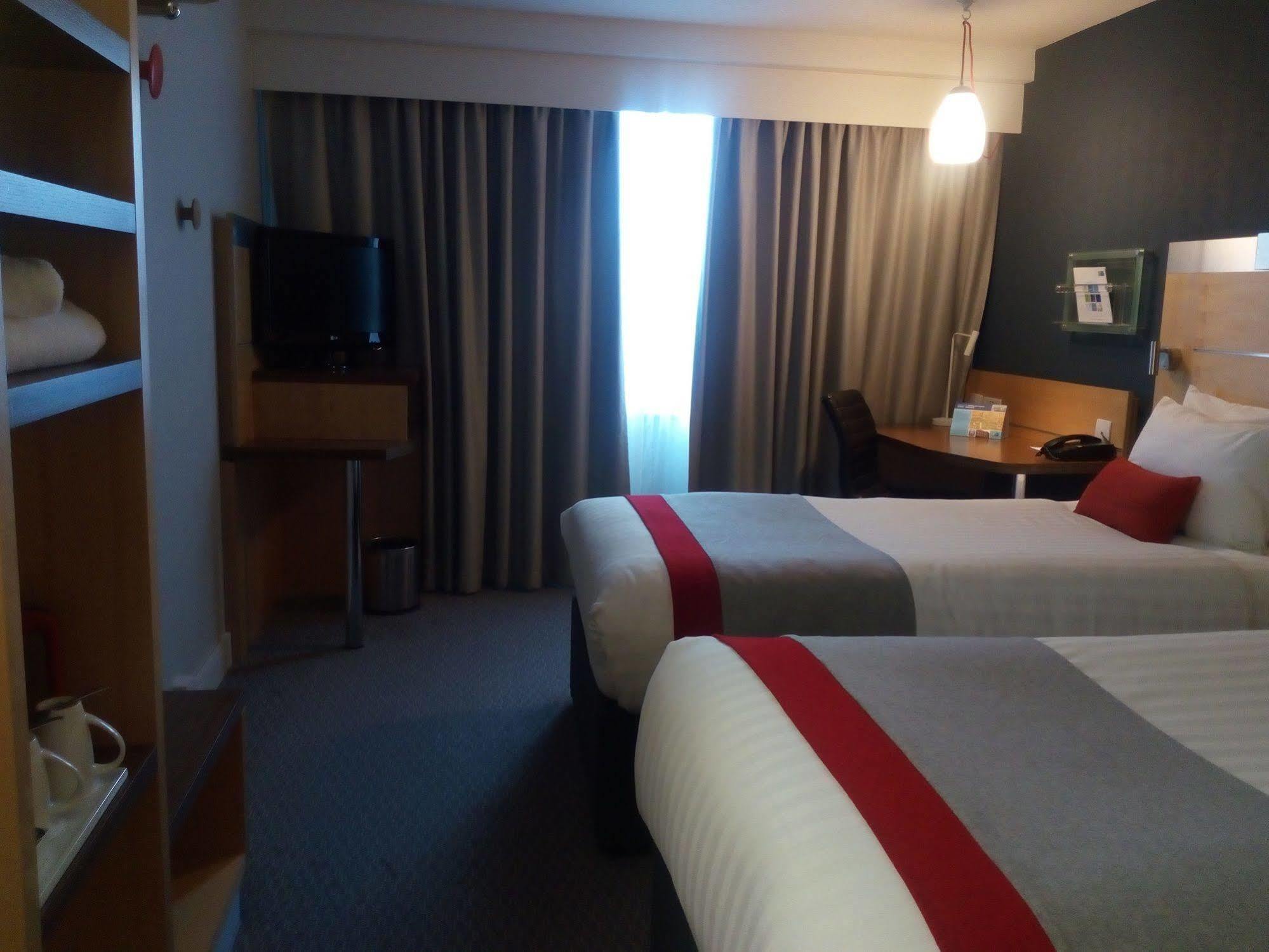 Hotel Express Limehouse By Ihg