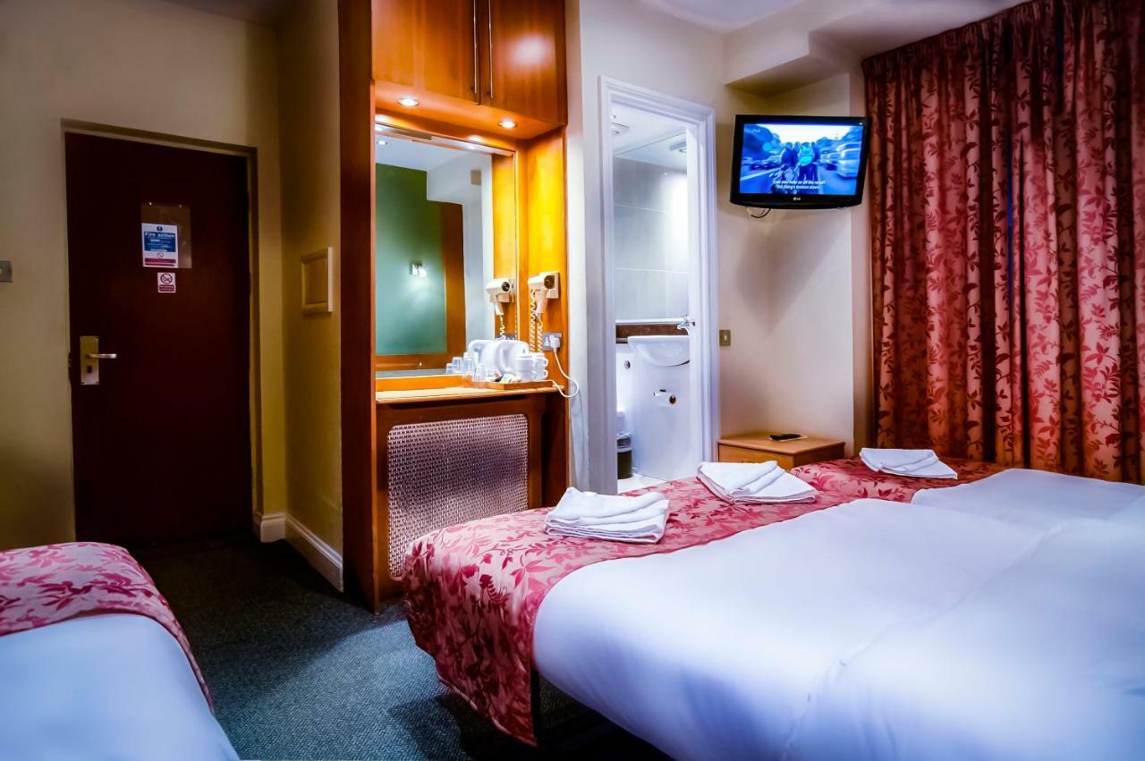 Westbury 3* London