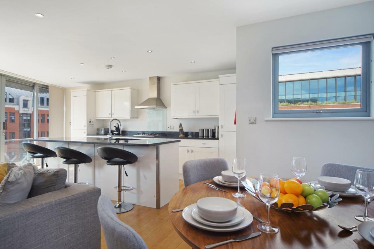 2 Bed Executive Penthouse Near Liverpool Street Free Wifi By Aparts Apartment London