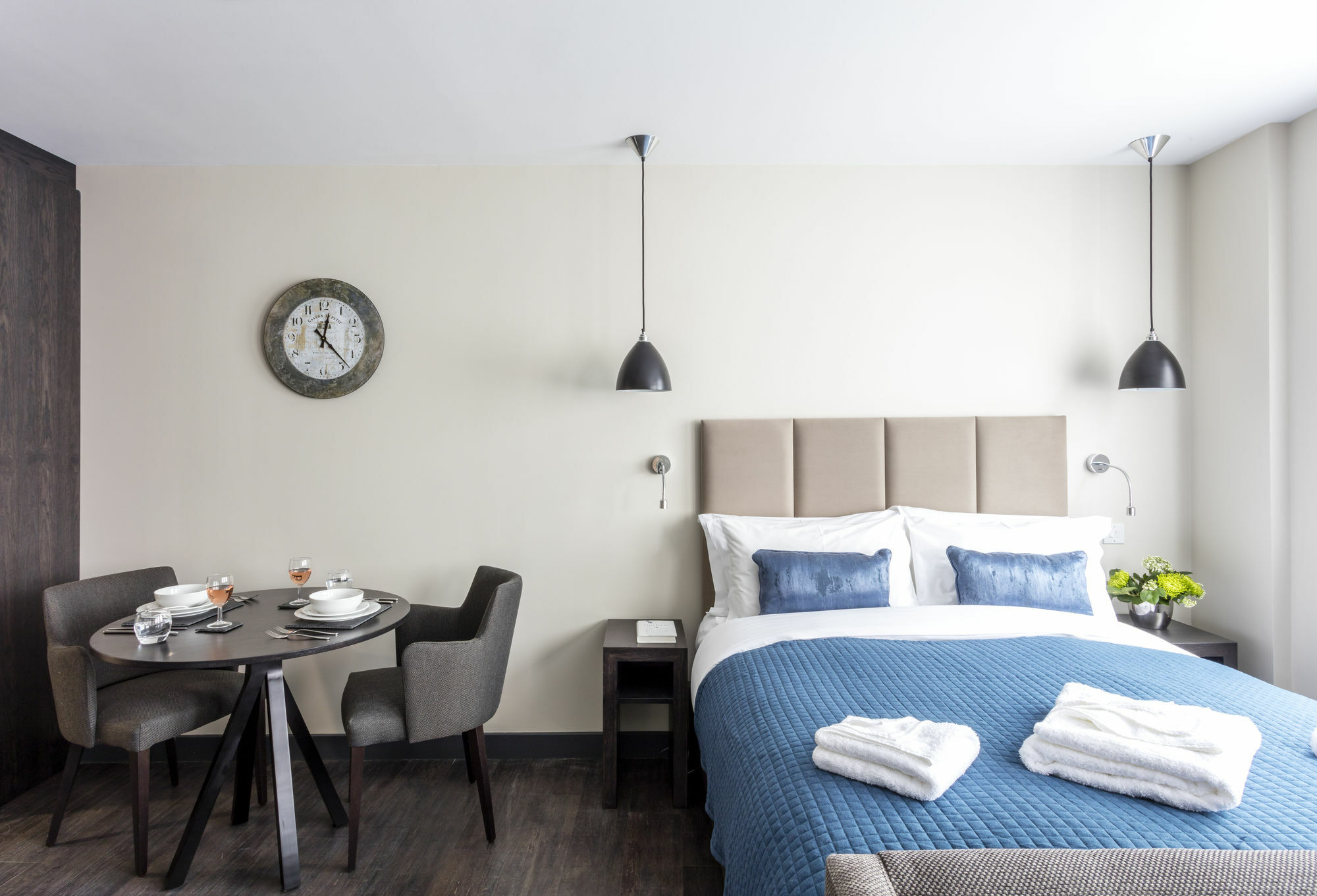 Aparthotel Cove Cannon Street 4*
