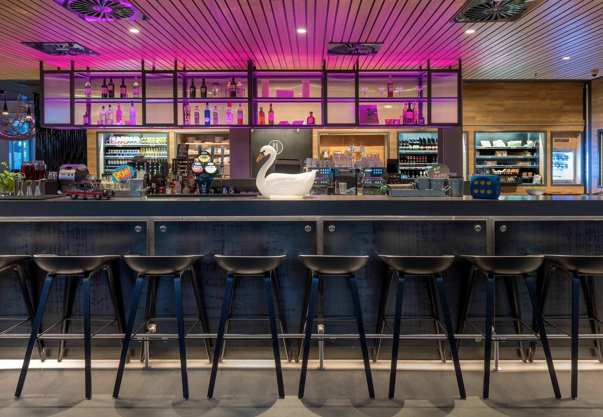 Hotel Moxy Excel