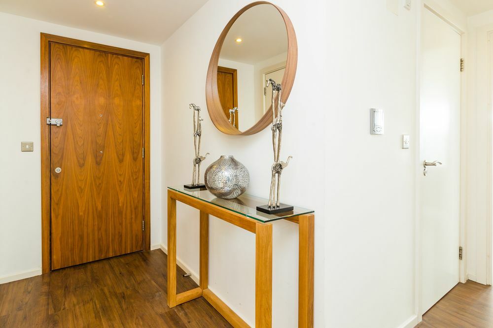 Hideout By Austin David Apartments Homestay London