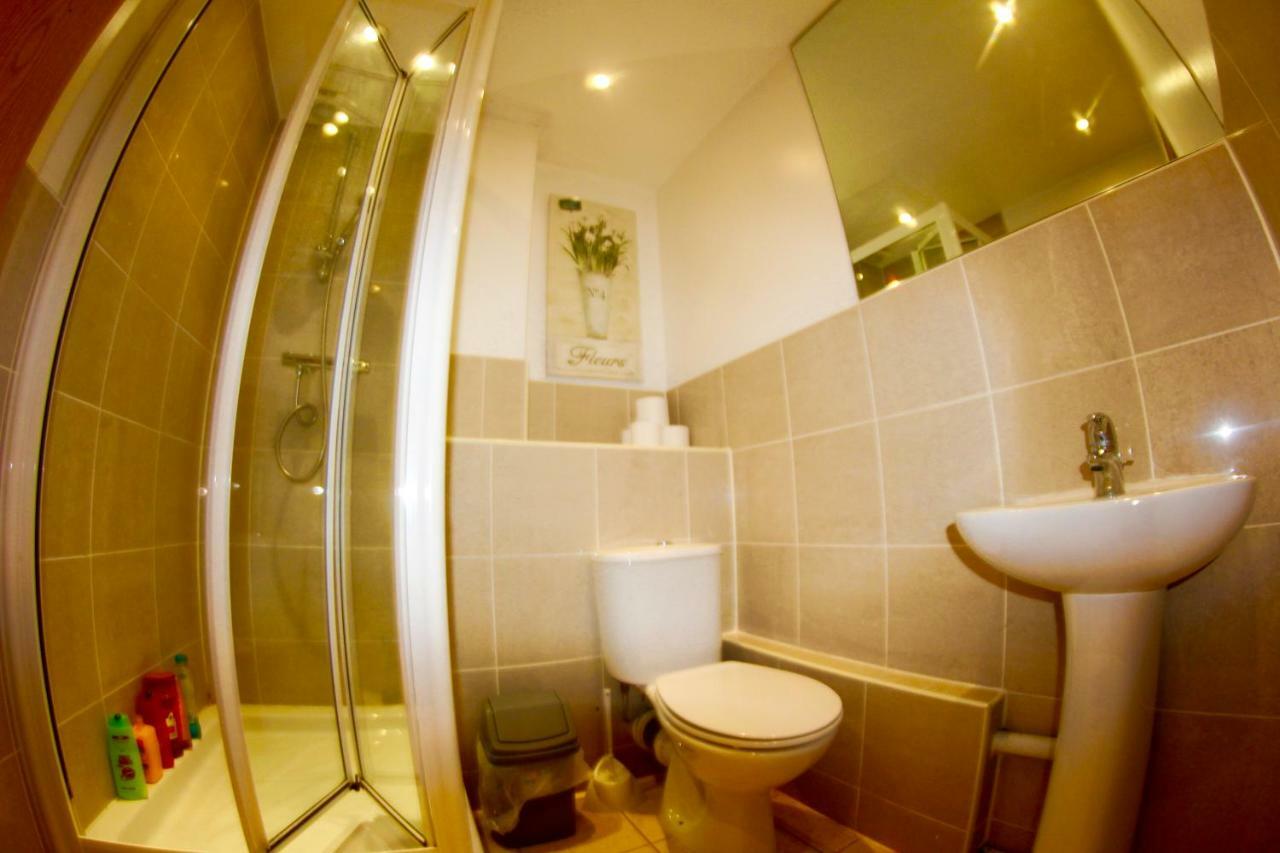 Modern Near Tower Bridge Apartment *