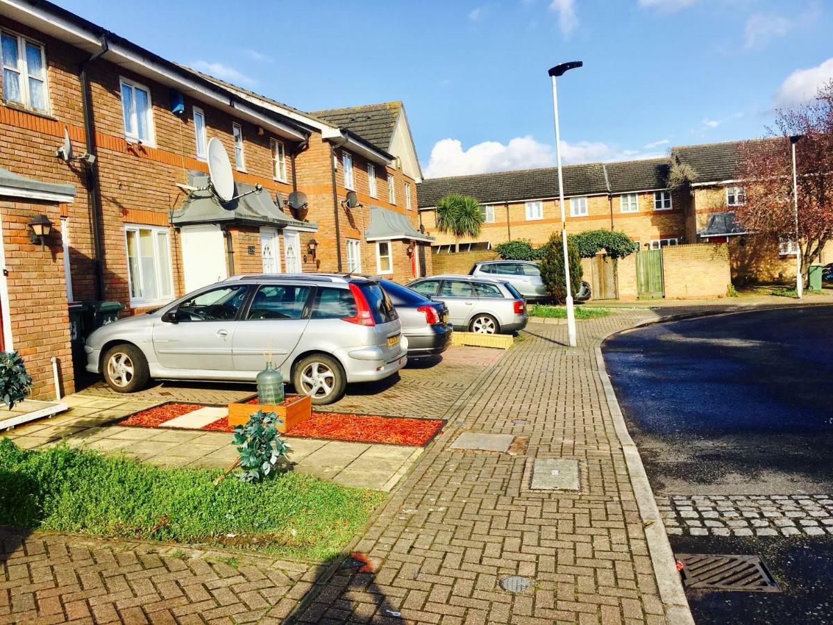 Fantastic Cozy 3bed Hse Excel Free Parking Wifi Sleeps 6 London